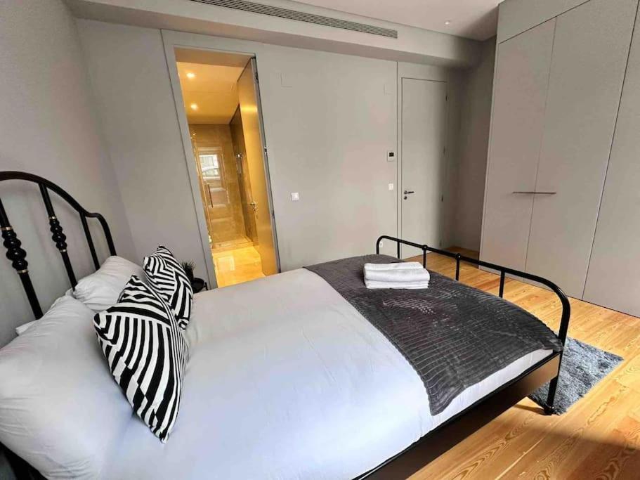 Apartment Marques De Pombal Flat Great Locations Center B Lisbon