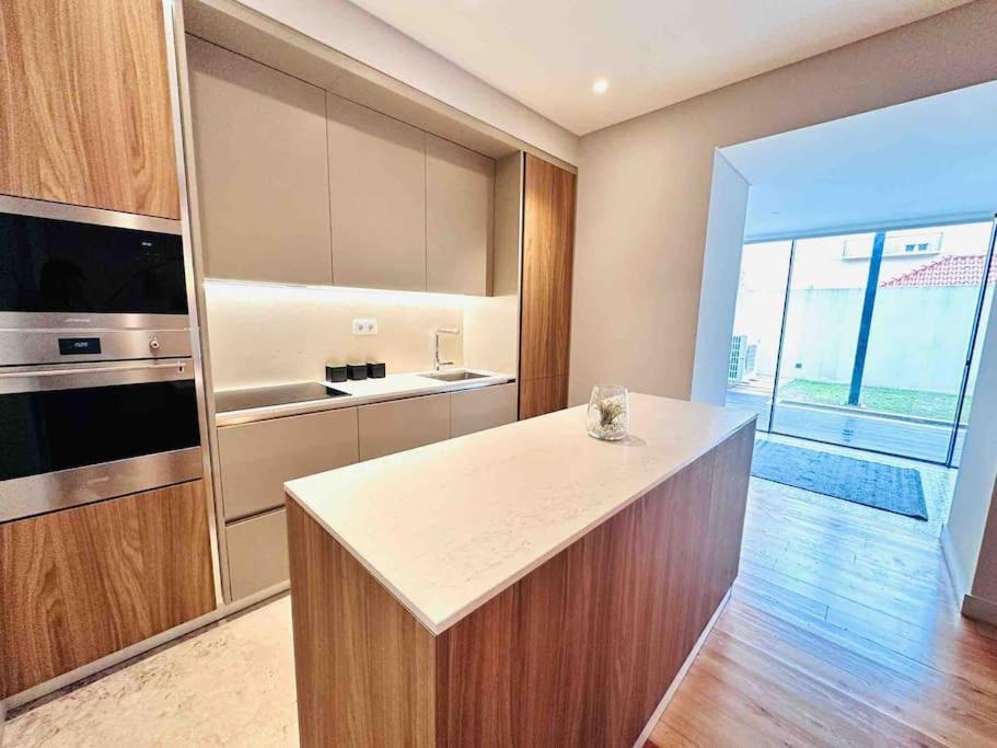 Marques De Pombal Flat Great Locations Center B Lisbon