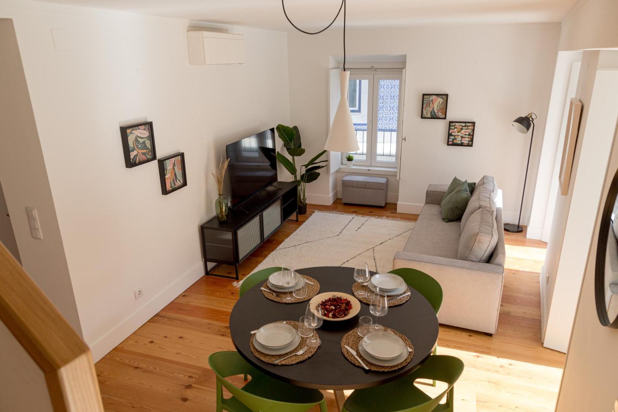 Apartment Joivy Stunning Downtown Flats Lisbon