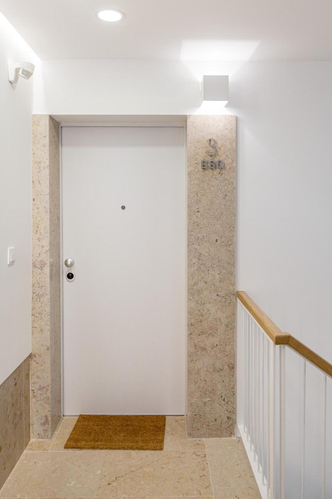 Joivy Stunning Downtown Flats Apartment Lisbon