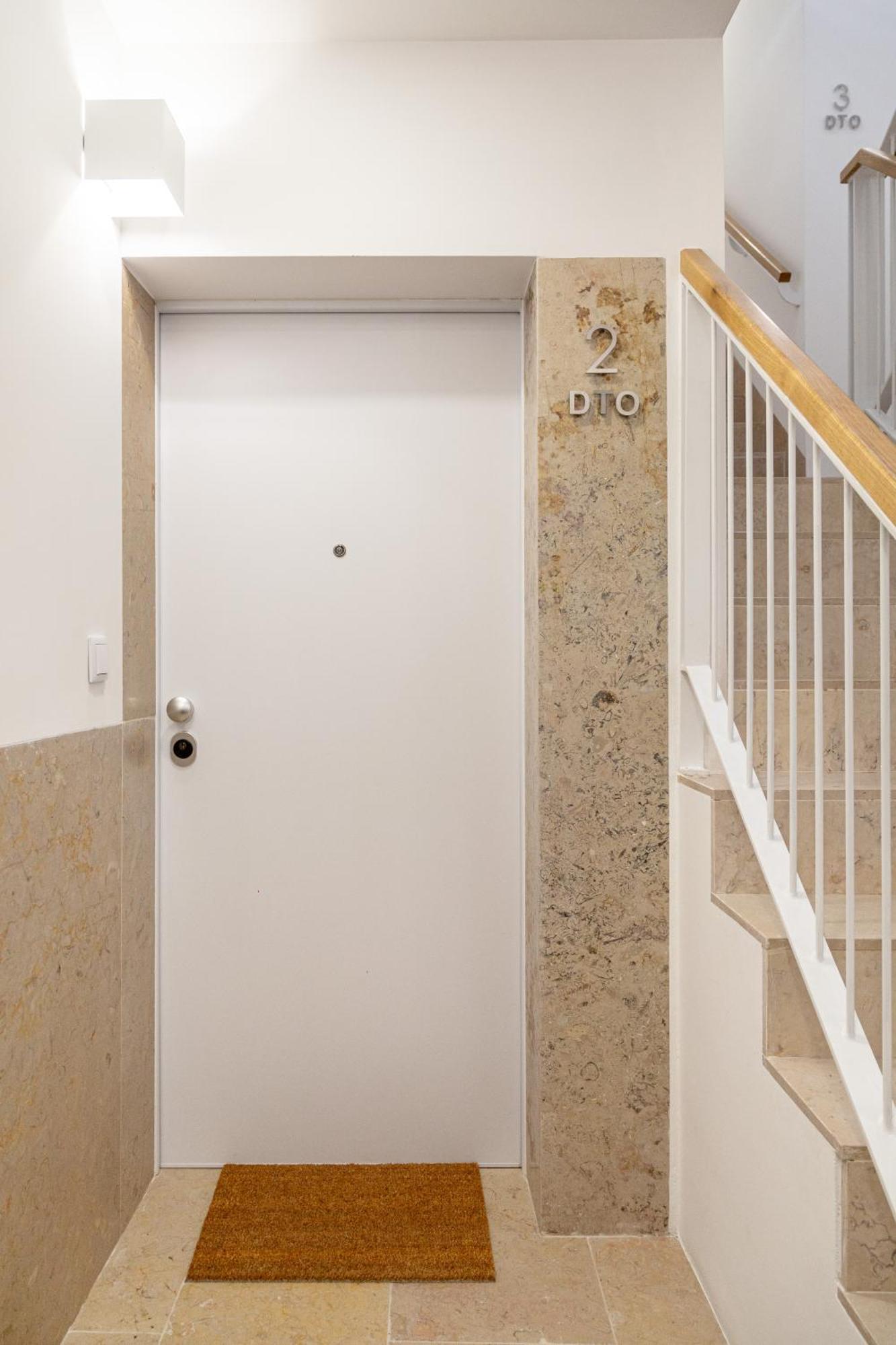 Apartment Joivy Stunning Downtown Flats Lisbon