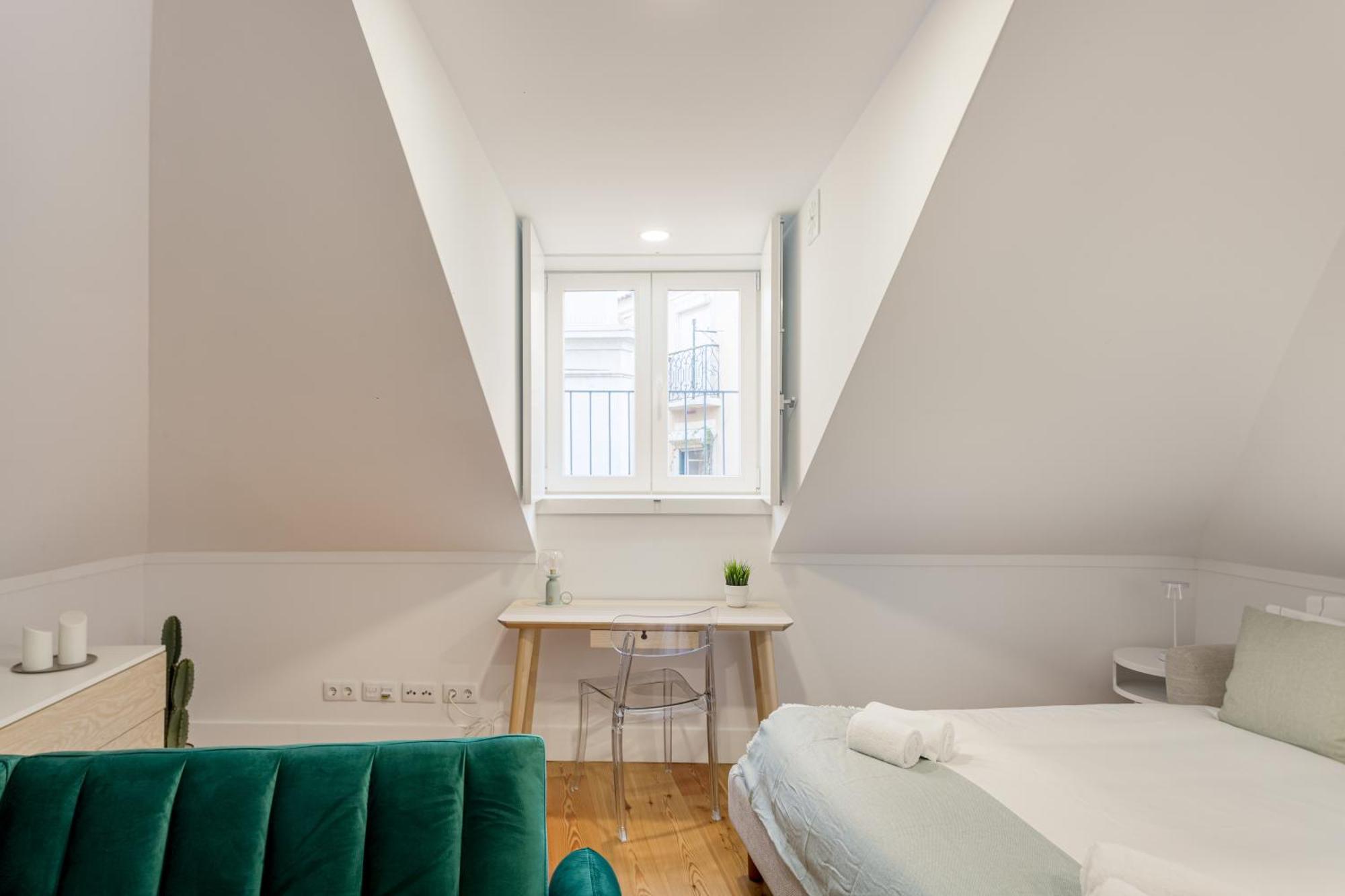 Joivy Stunning Downtown Flats * Lisbon