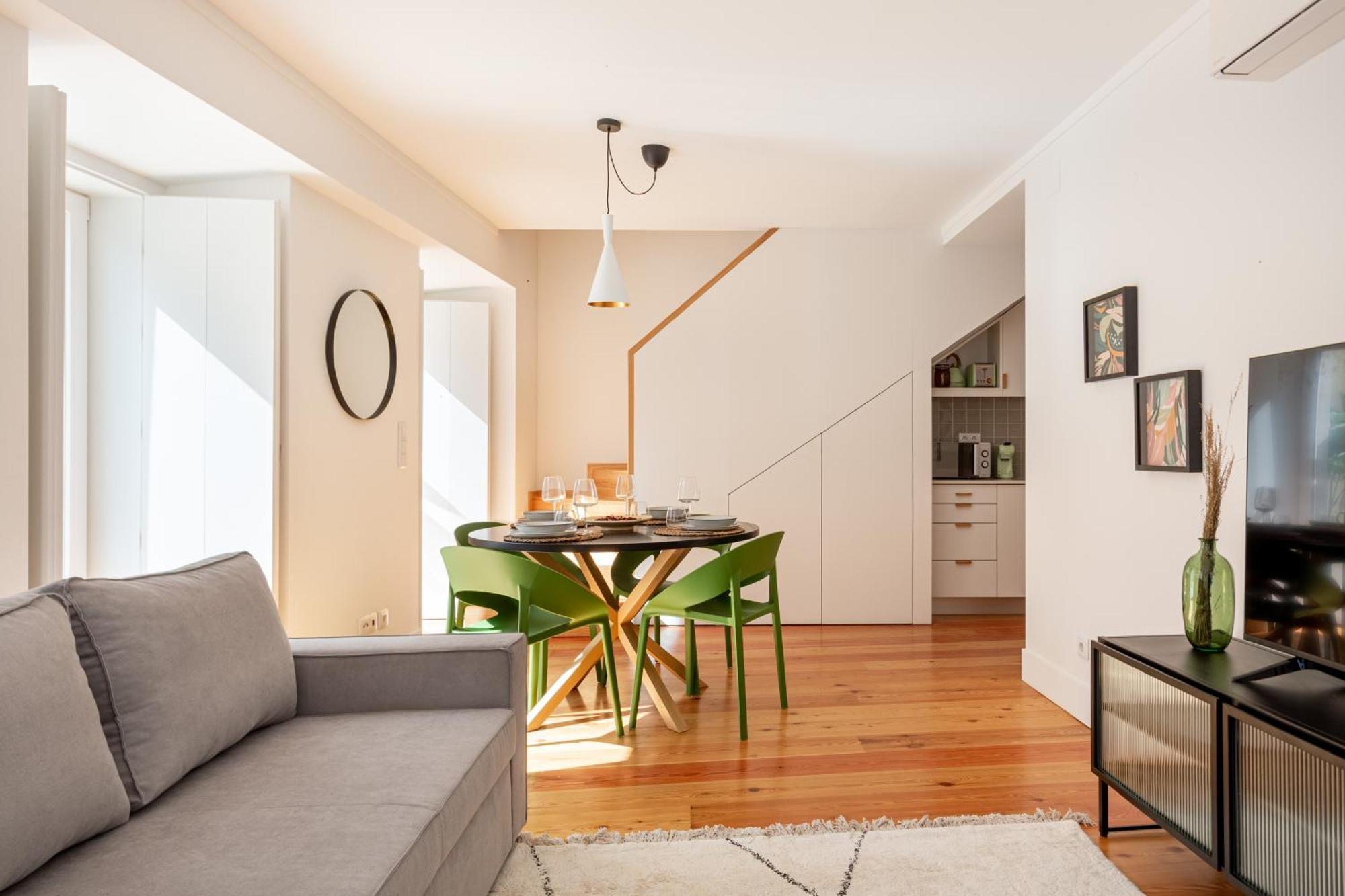 Joivy Stunning Downtown Flats Apartment