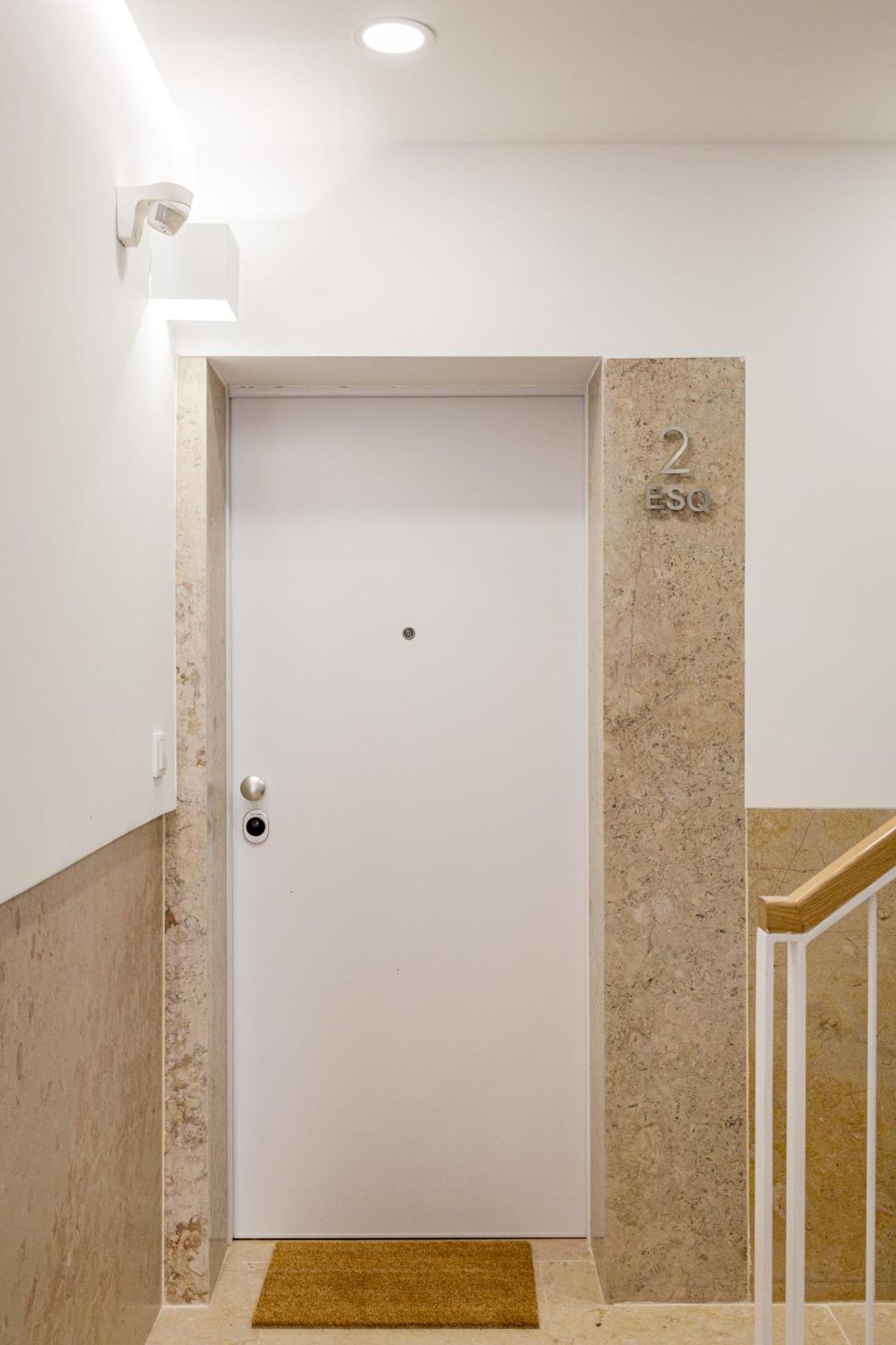 Joivy Stunning Downtown Flats Apartment Lisbon