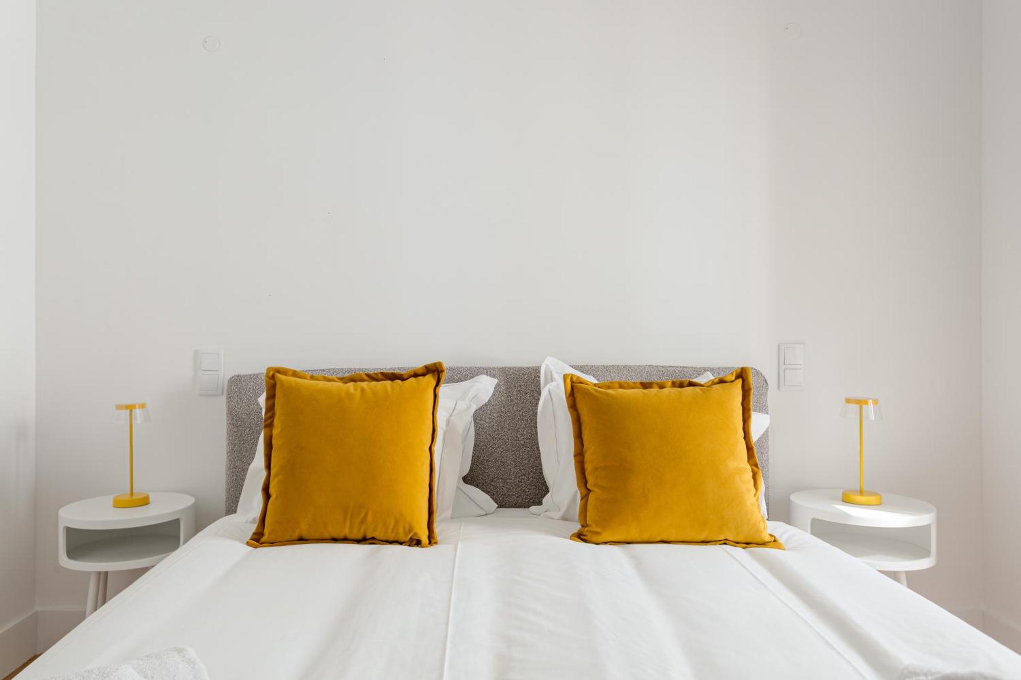 Joivy Stunning Downtown Flats Apartment Lisbon