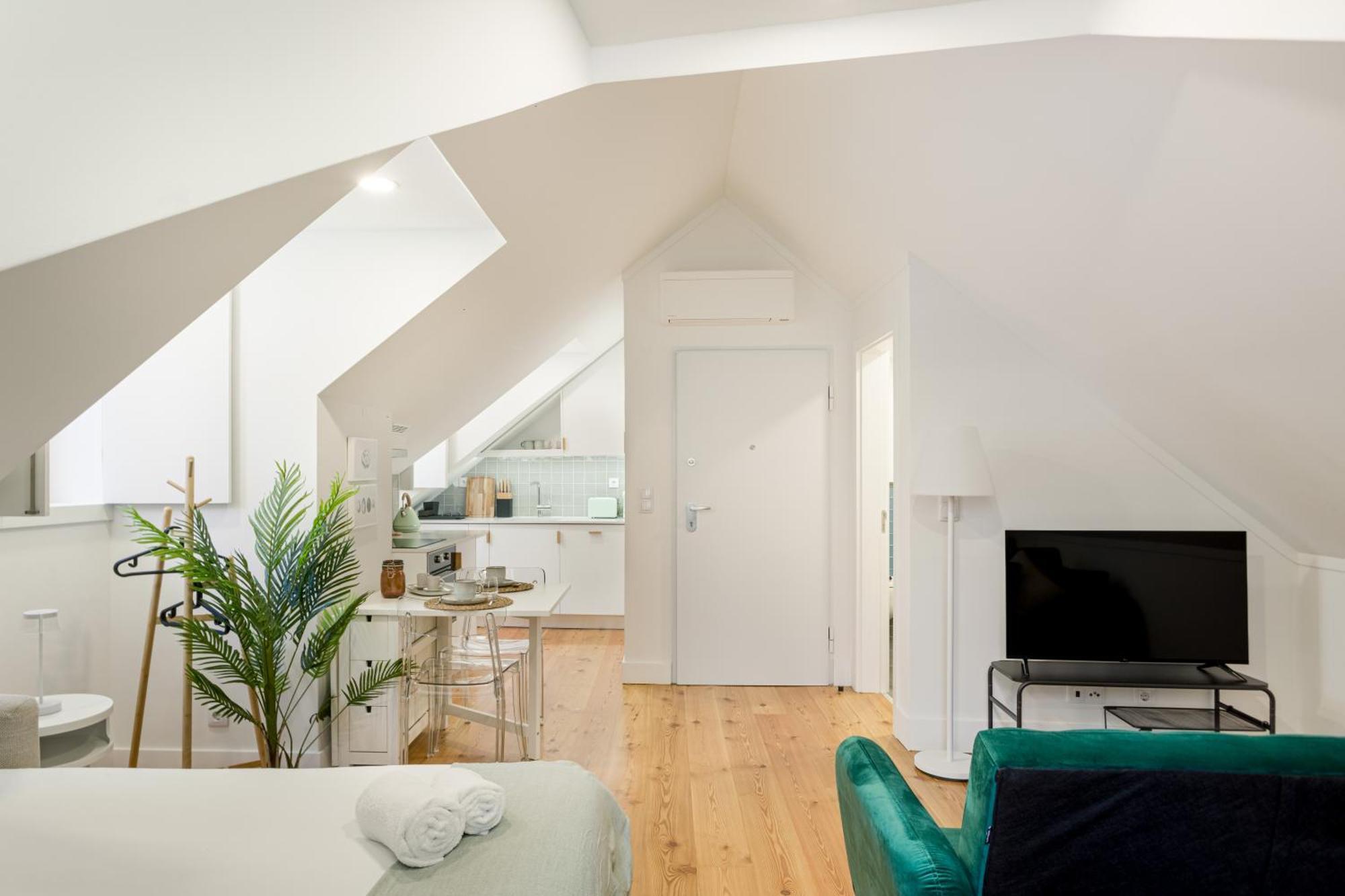 Joivy Stunning Downtown Flats Apartment