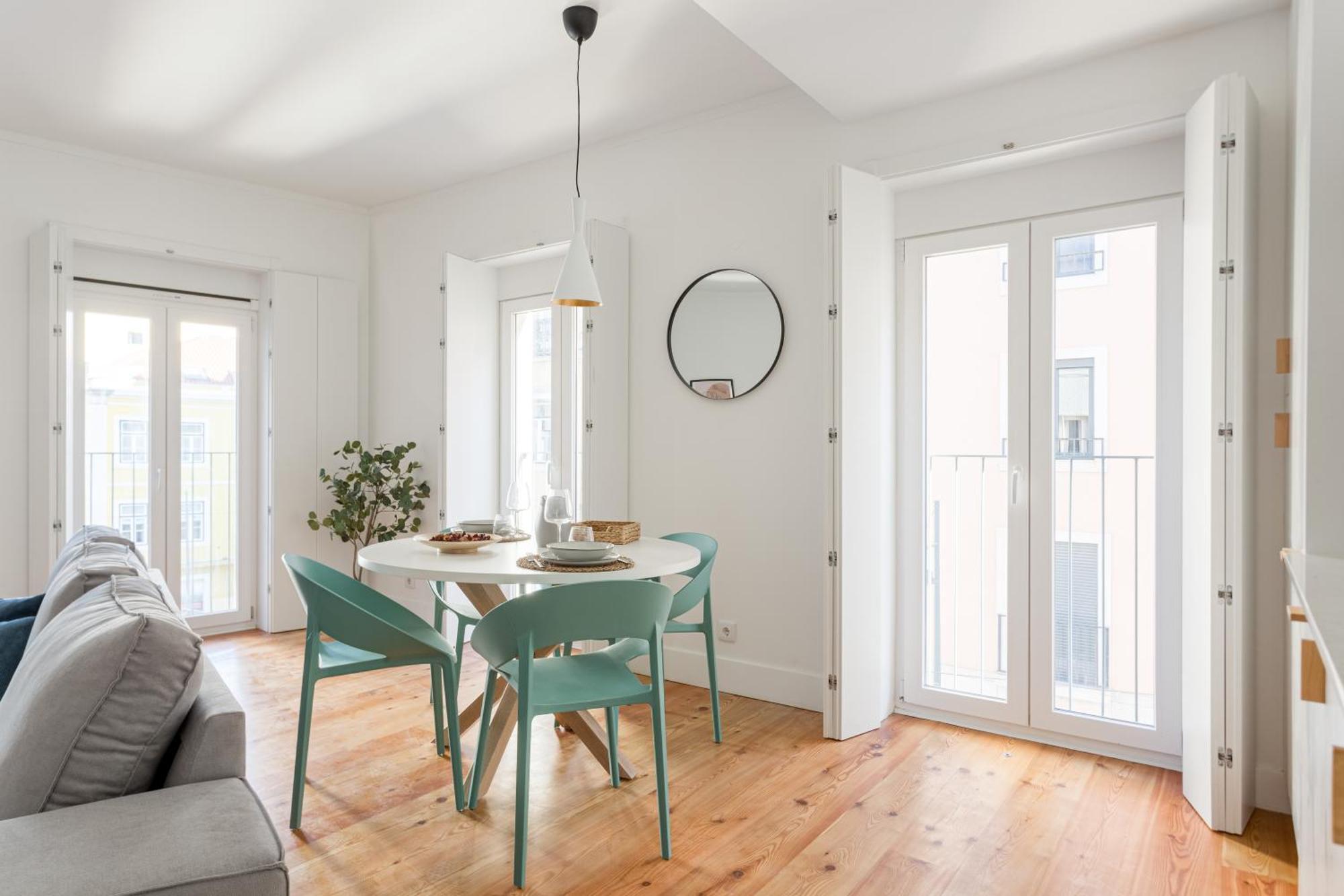 Joivy Stunning Downtown Flats Apartment Lisbon