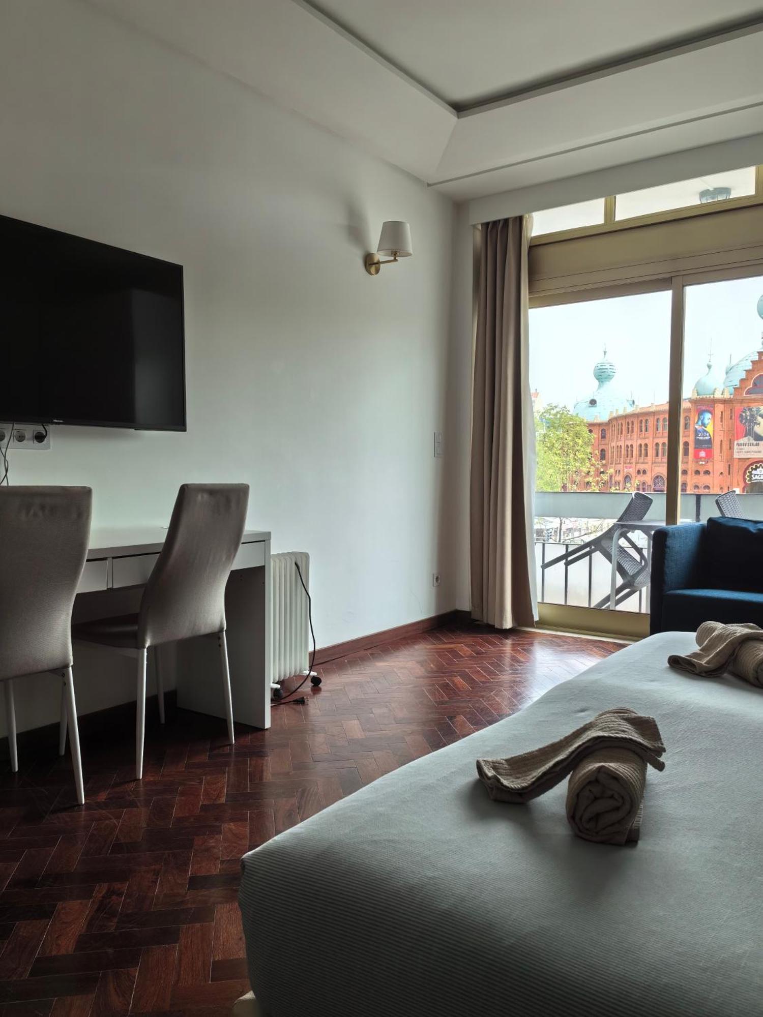 Guest house Republica83-lisbonhome *