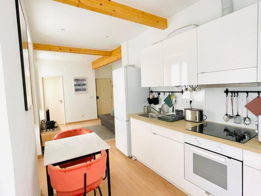 Rsrc New Ac & Bright 1br Lisbon