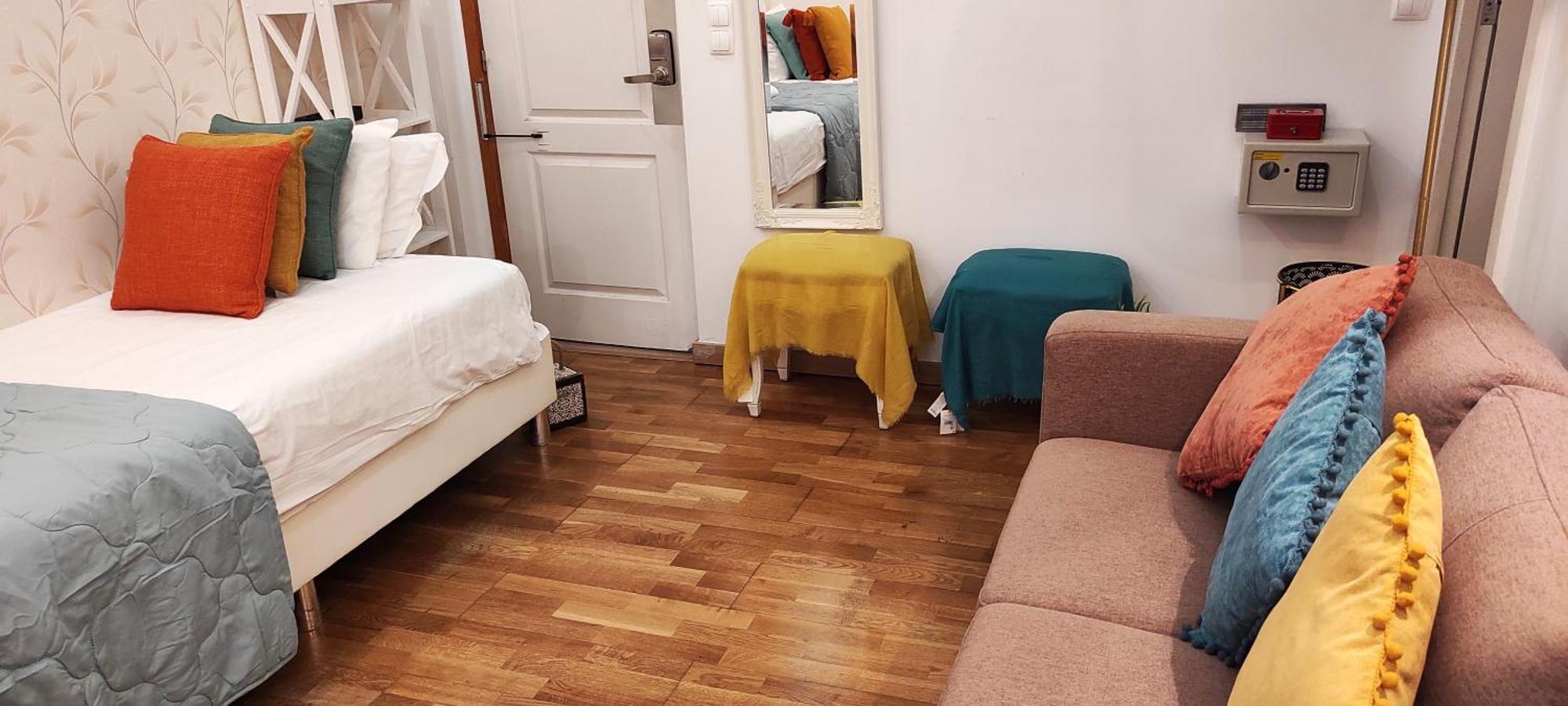 Sweet Suites Guesthouse Close To Famous Avenue Liberty Guest house 3*