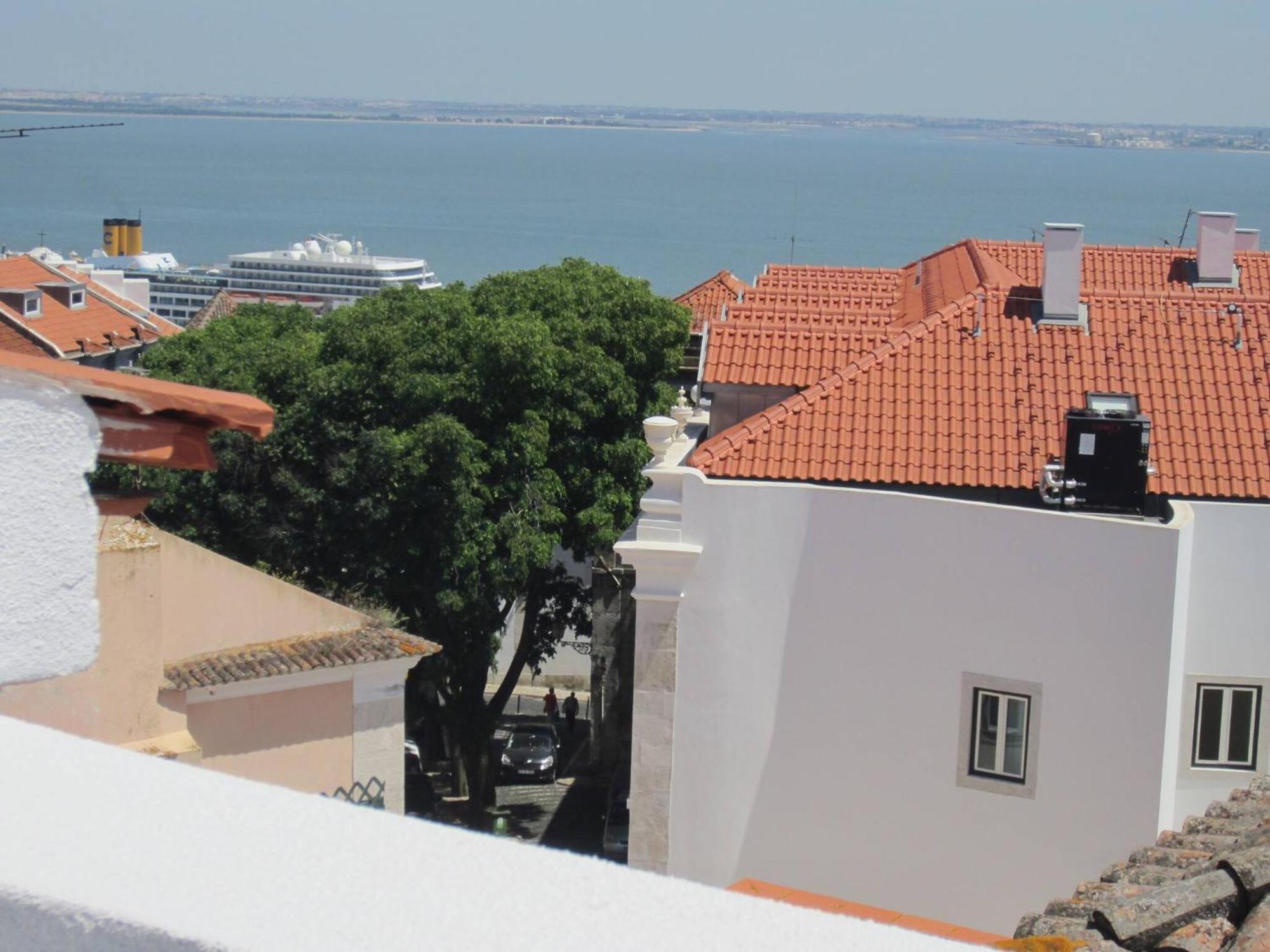 My Lx Flat Castle Alfama Apartment Lisbon