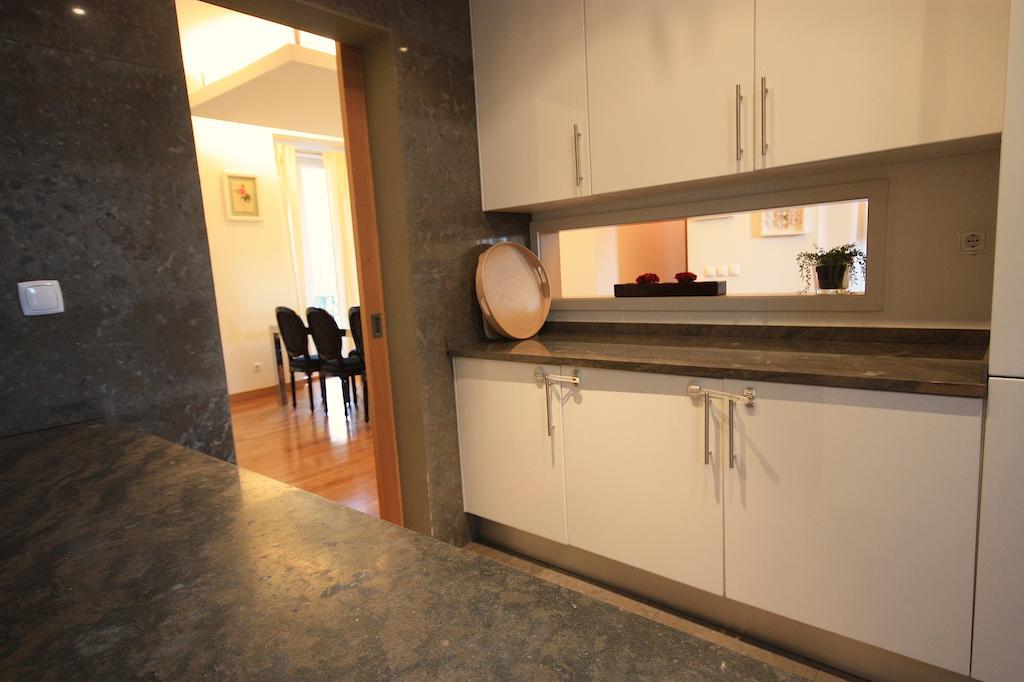 Myplace - Lisbon - Camoes