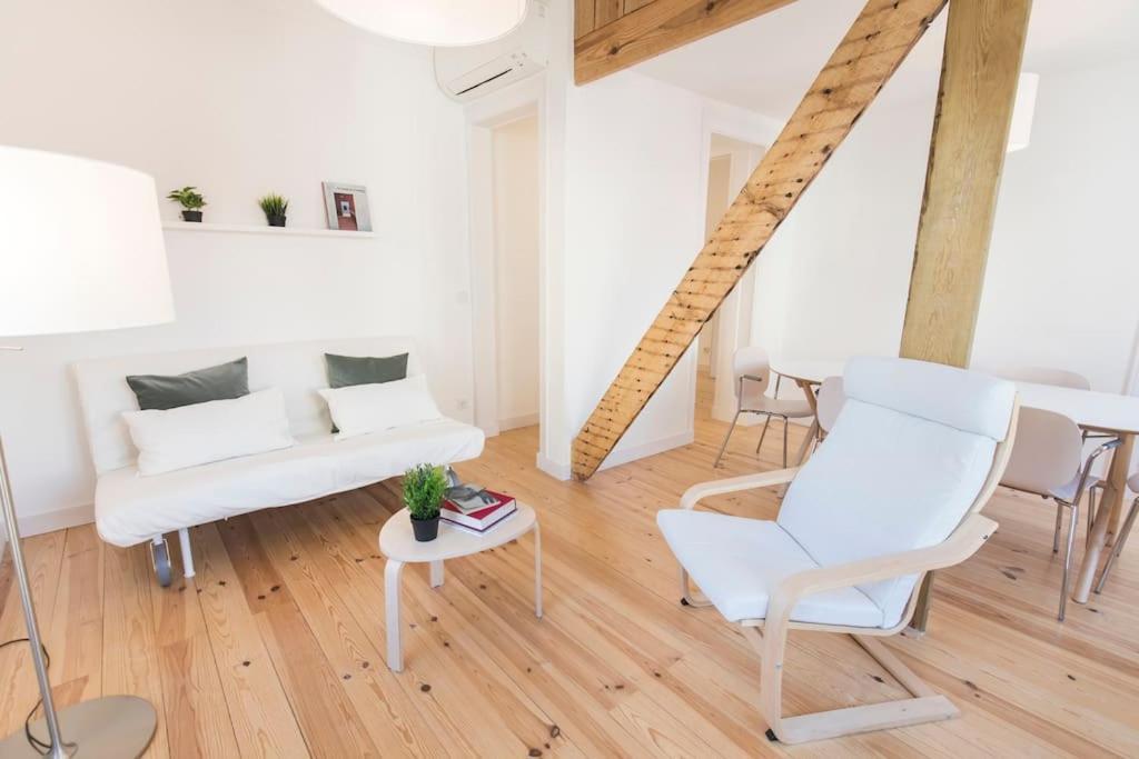 Apartment Historical Santos Iii Lisbon