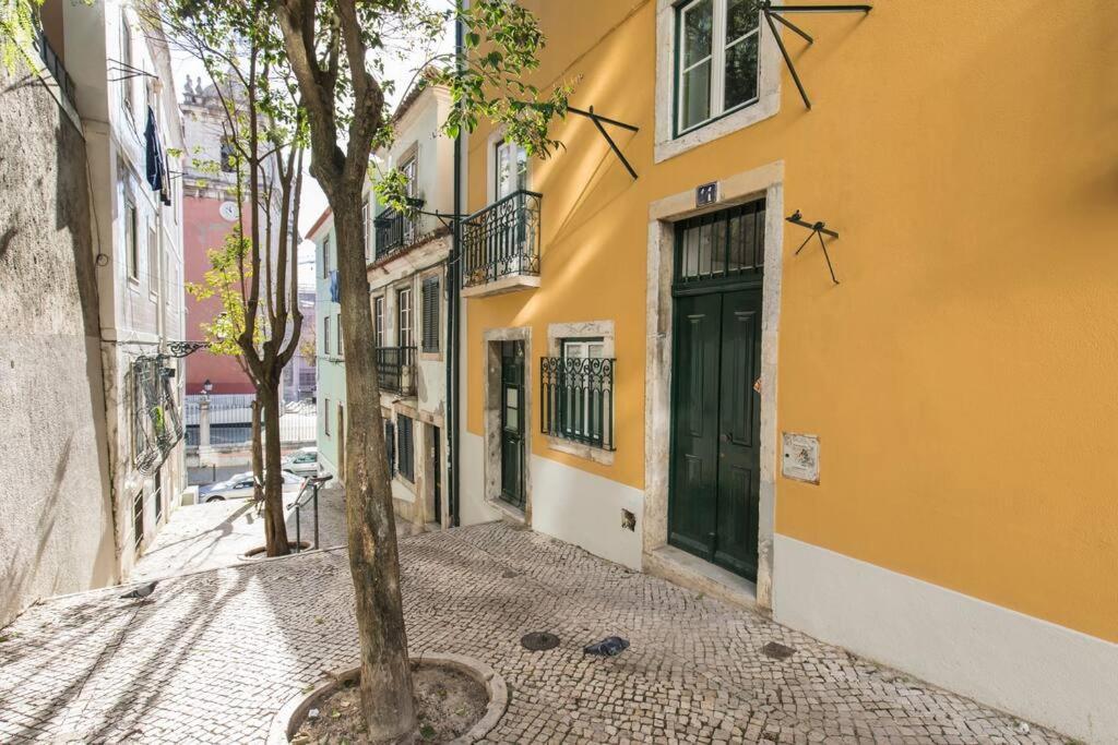 Historical Santos Iii Apartment