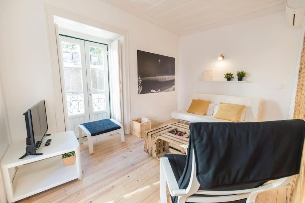 Historical Santos I Apartment Lisbon