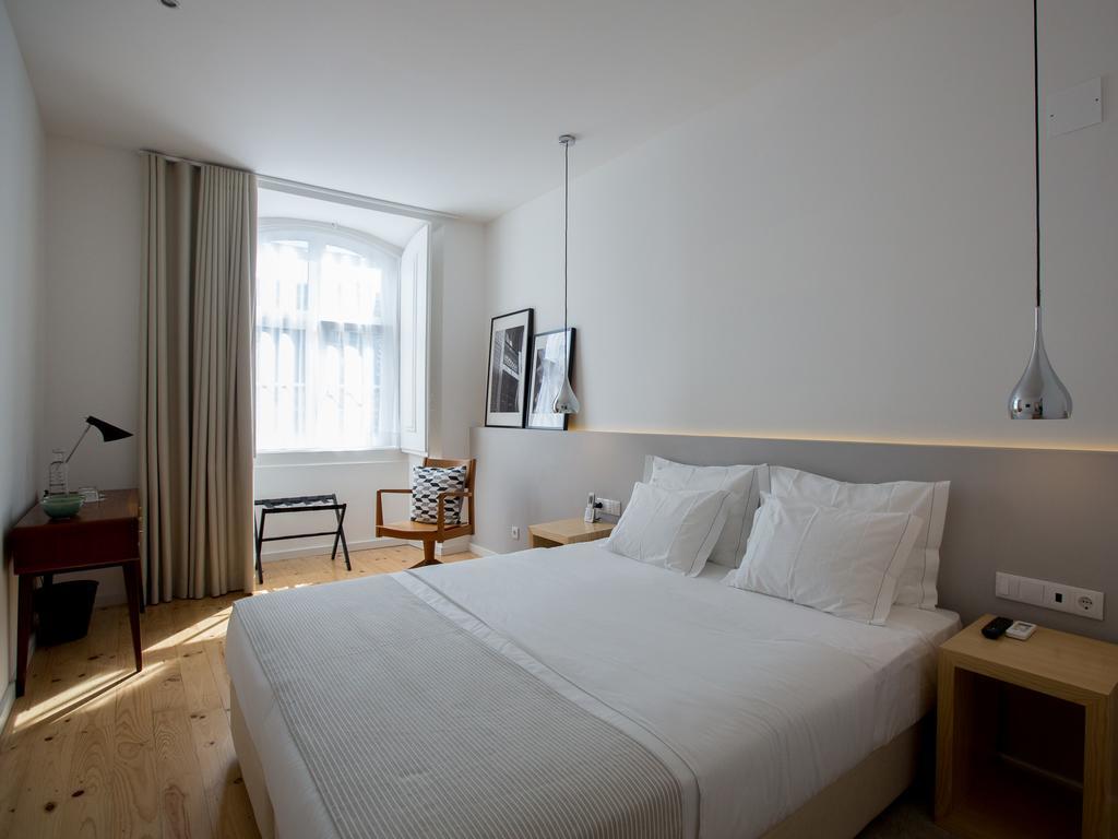 The 8 - Downtown Lisbon