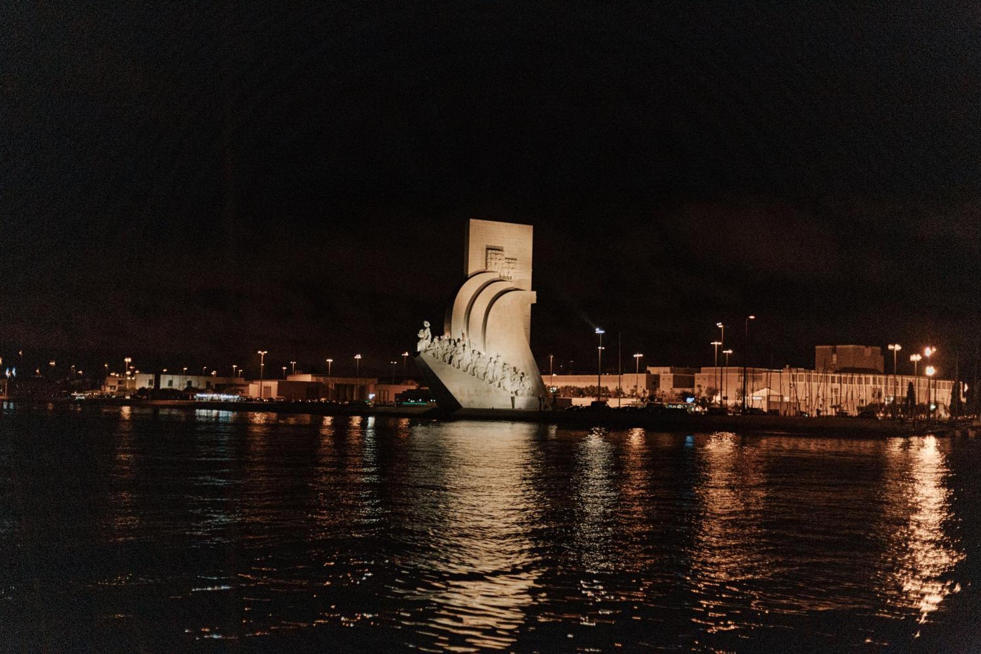 In A Boat - * Lisboa