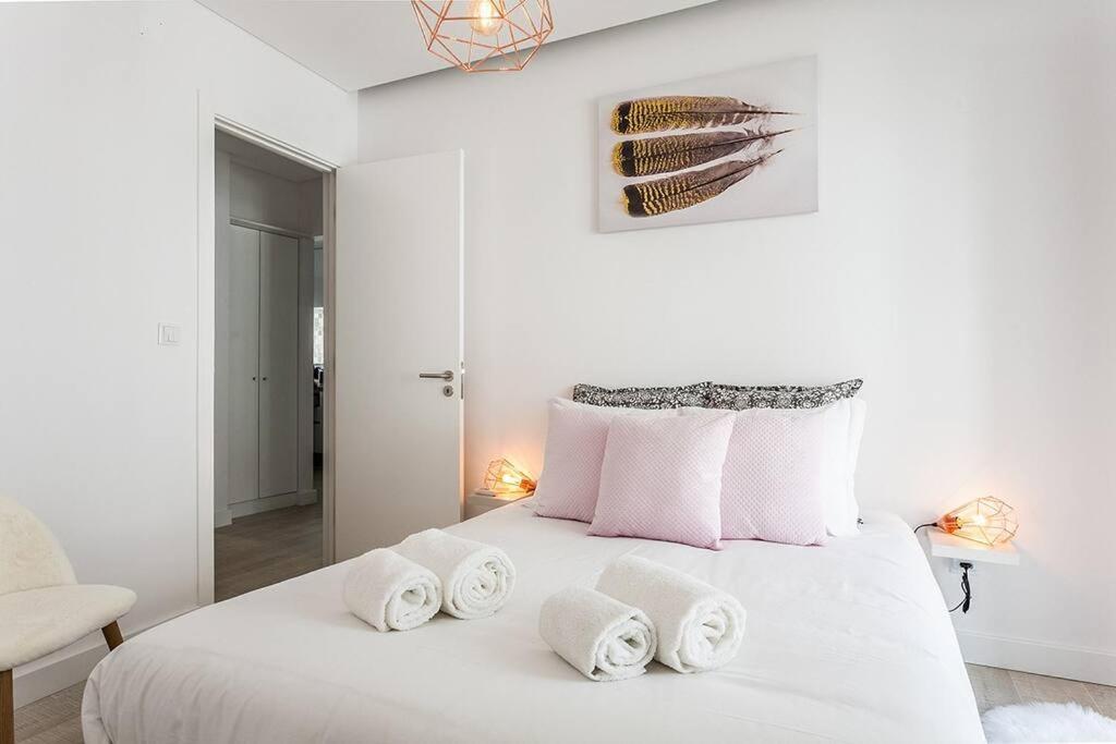 Alfama 52 Unique Apt With Pituresque Balcony * Lisbon