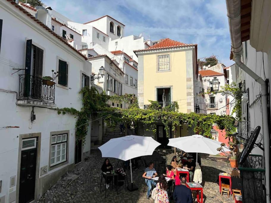 Apartment Alfama 52 Unique Apt With Pituresque Balcony