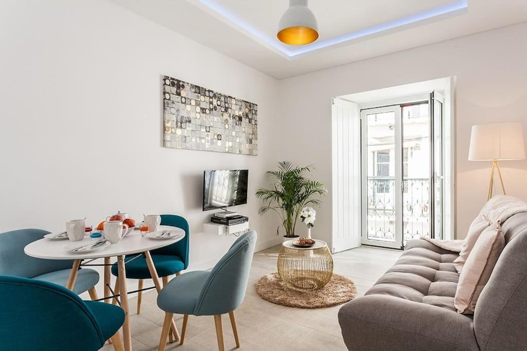 Alfama 52 Unique Apt With Pituresque Balcony Apartment Lisbon