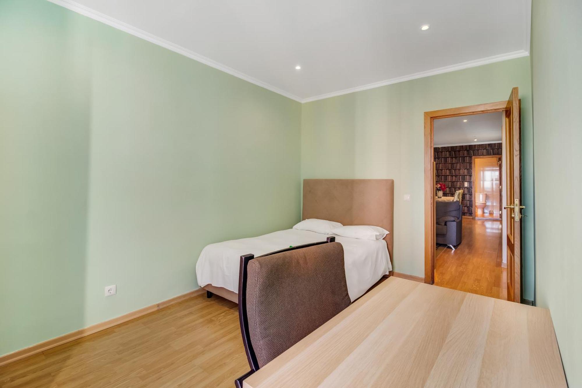 Santa Apolonia Apartment Lisbon
