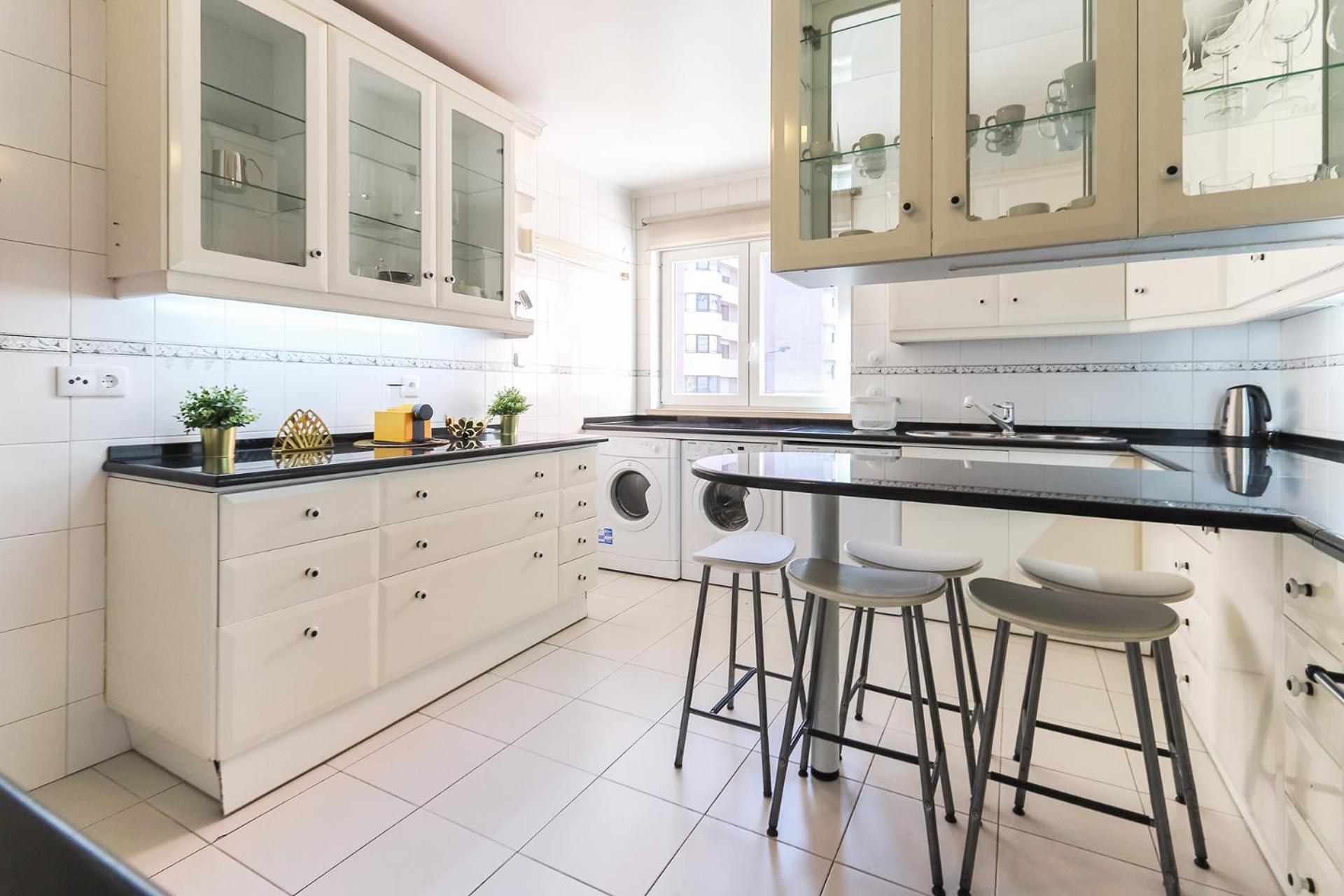 Apartment Laranjeiras Deluxe By Homing Lisbon
