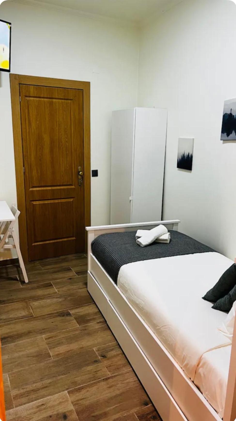 Homestay Alfama - *