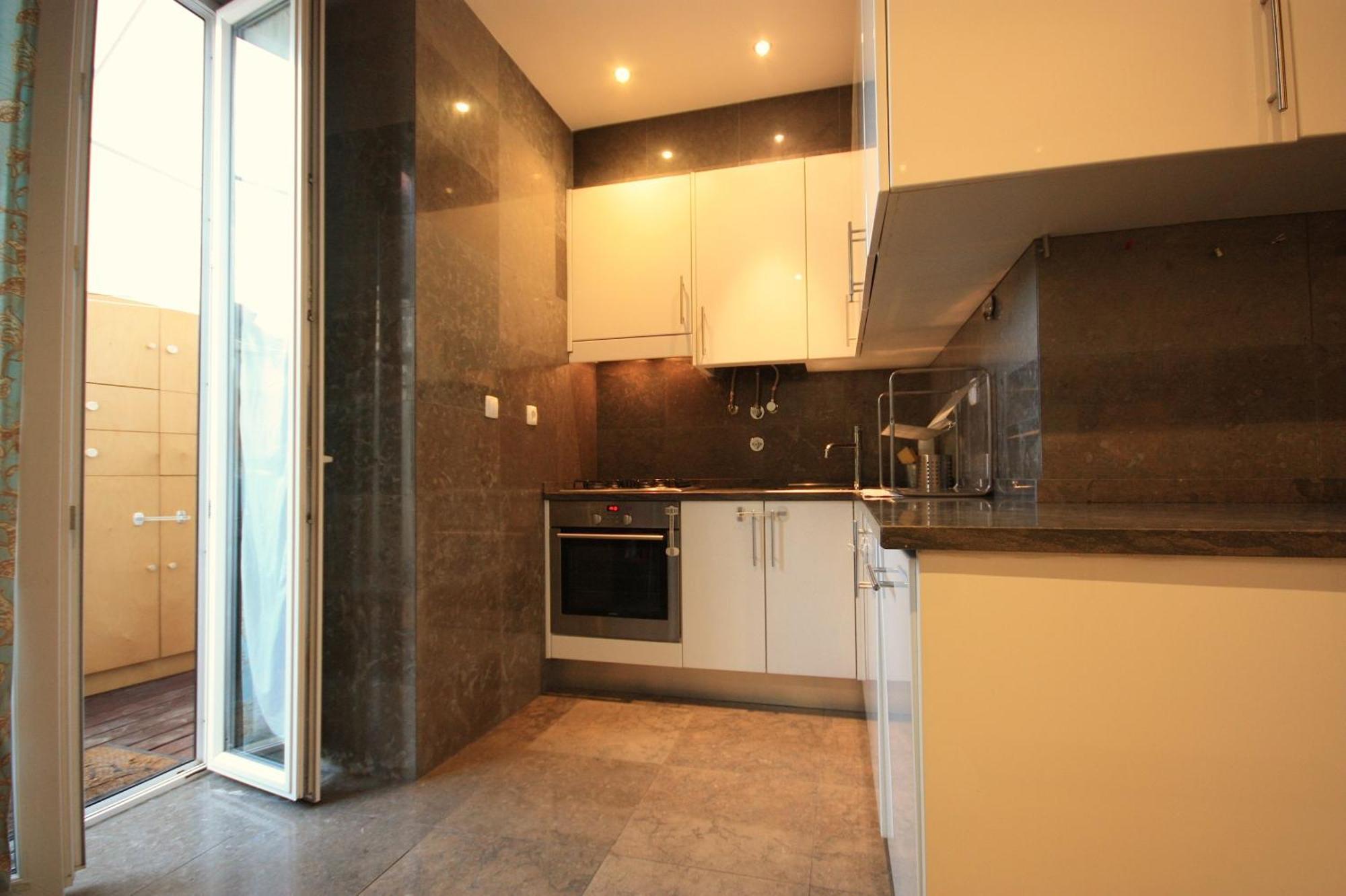 Myplace - Lisbon - Camoes Apartment *