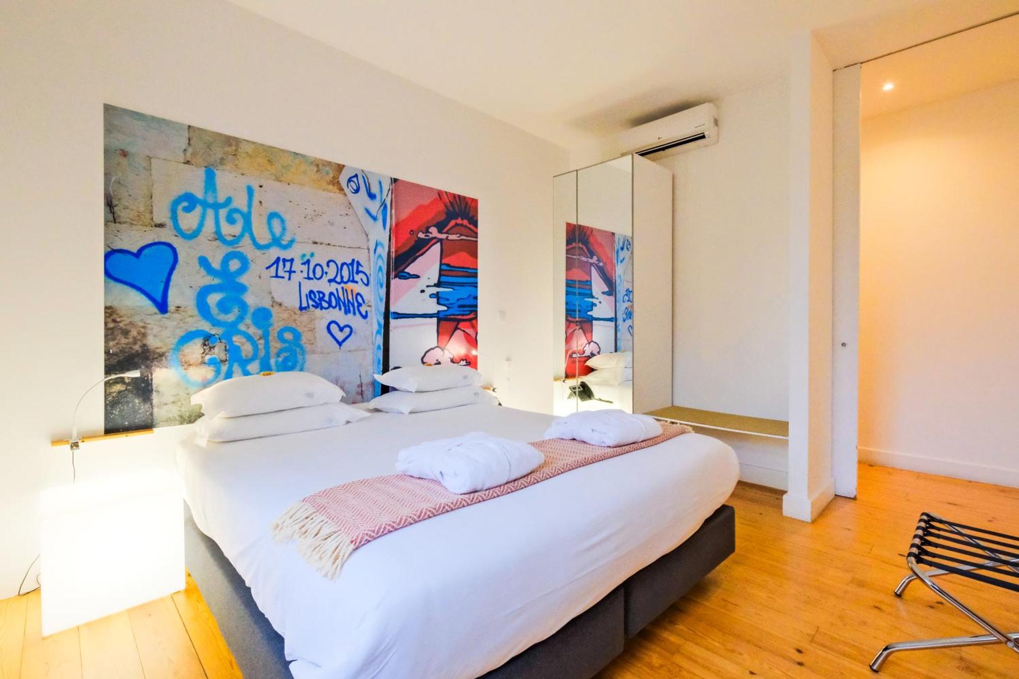 Chiado Arty Flats Apart-hotel 4*