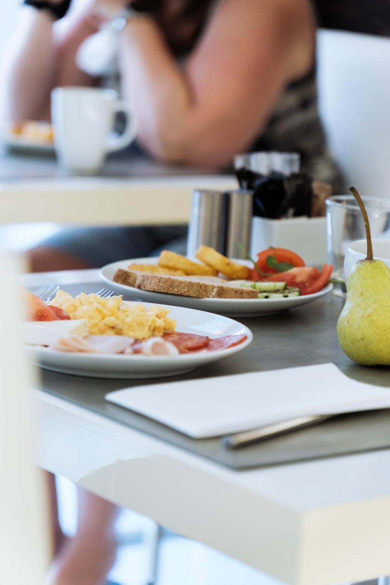 Doubletree By Hilton Fontana Park 4*