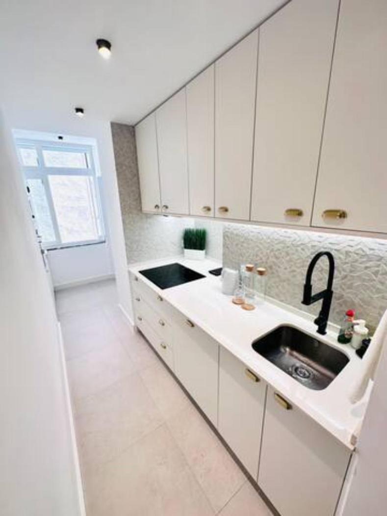 Large Flat Up 8pp Apartment *