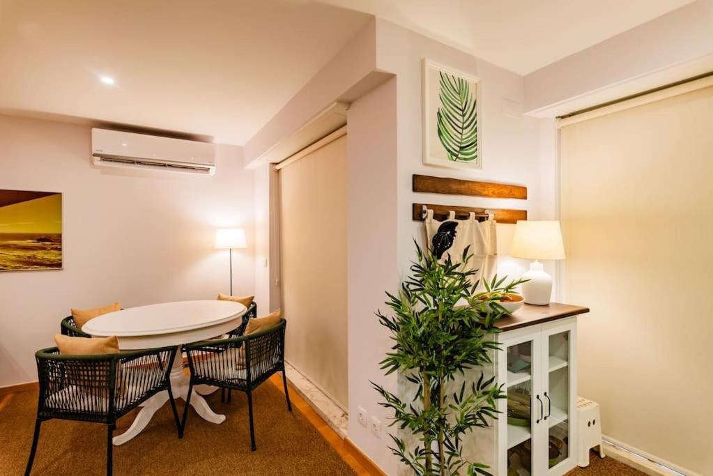@sholubi - Charming, Quiet & Cozy! Apartment *