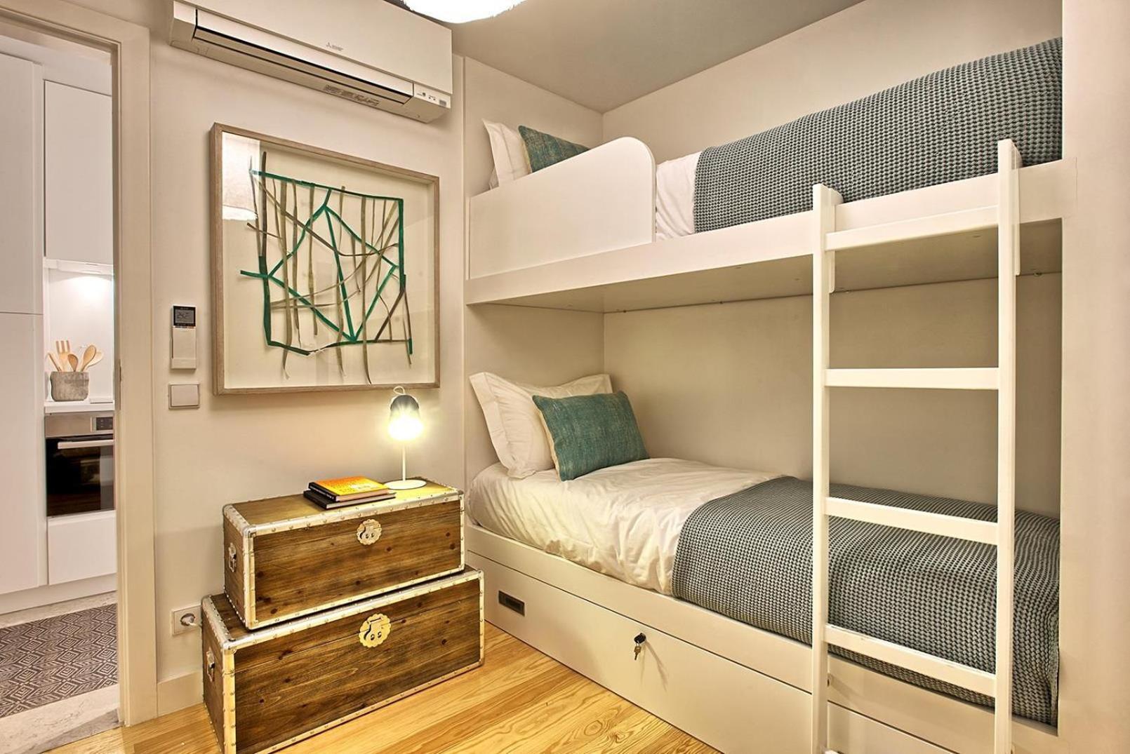 Apartamento Espacoso, Ideal Para Familias - Sao Bento - Ttl339 Lisbon