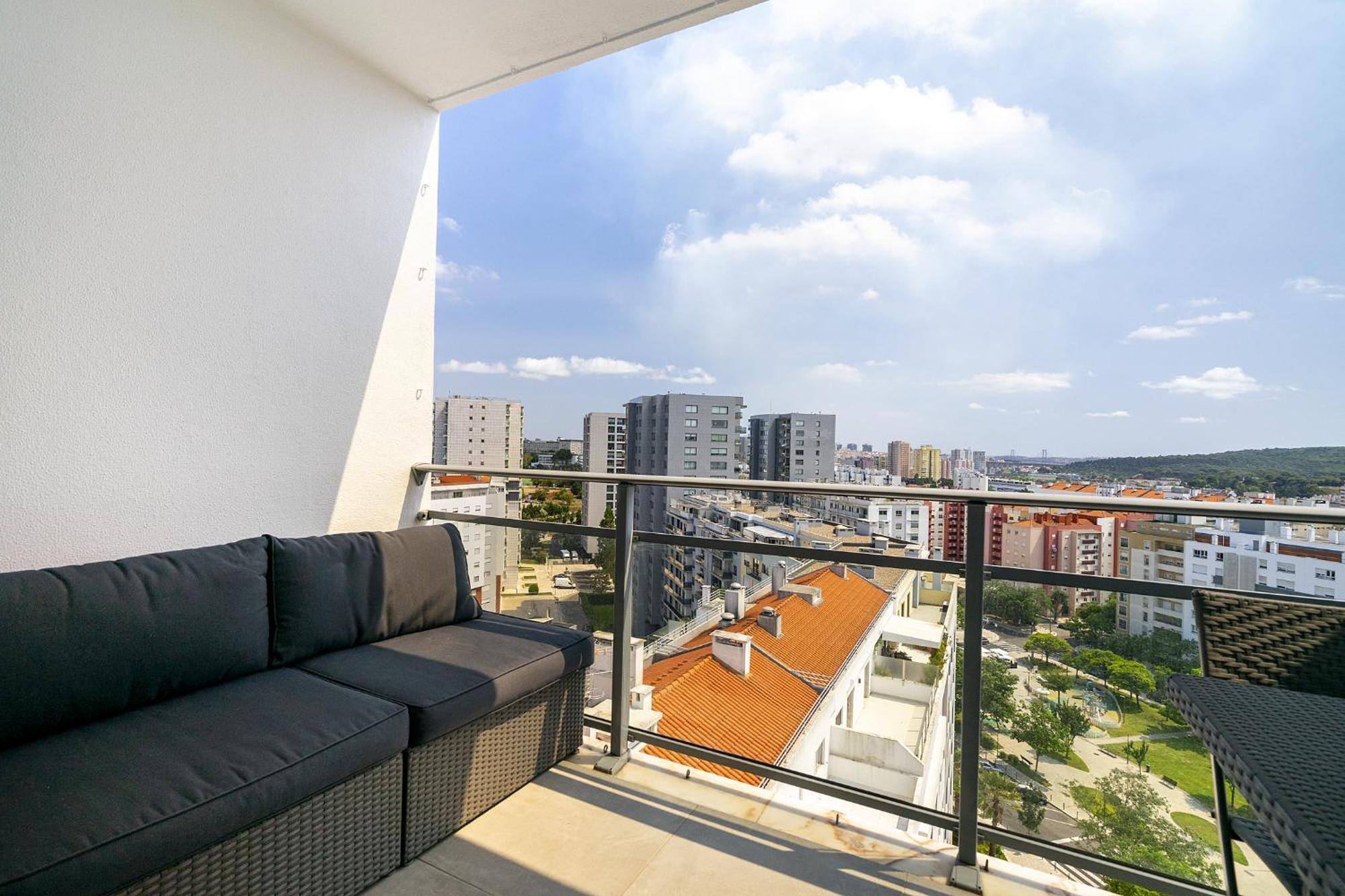 Apartment Whome Family - Urban Retreat With Parking, Ac, Elevator In Great Location *