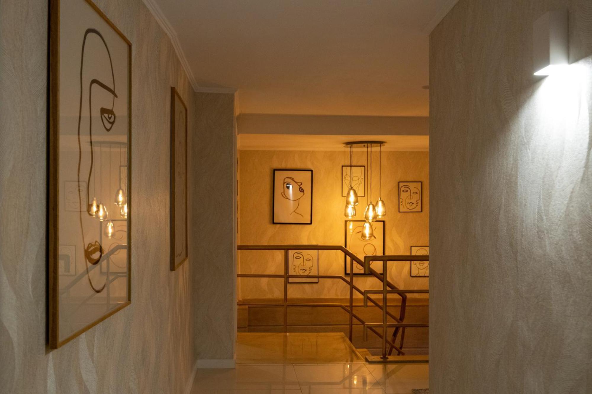 Bossa & Bed Hostel *