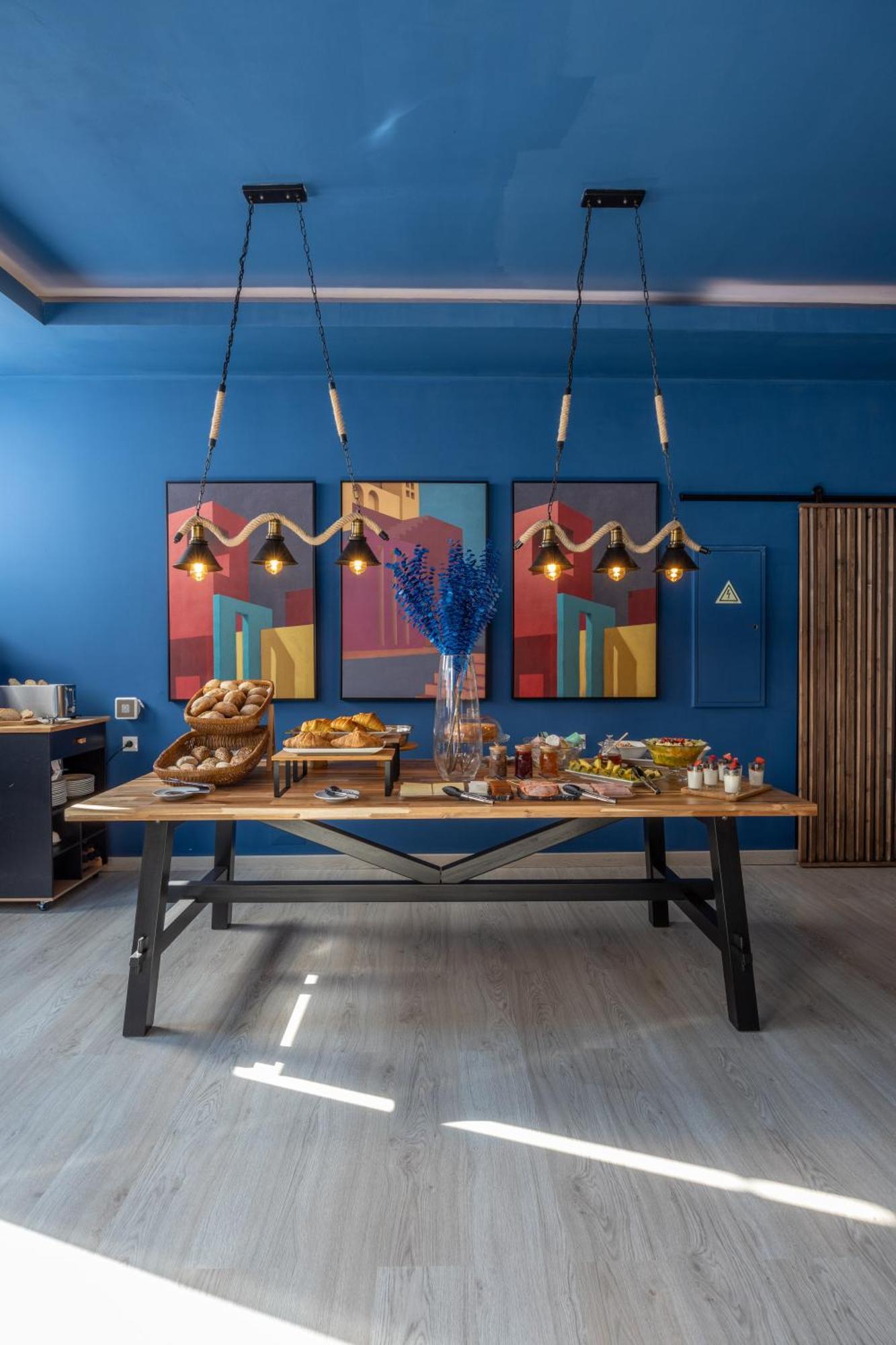 Bossa & Bed Hostel *