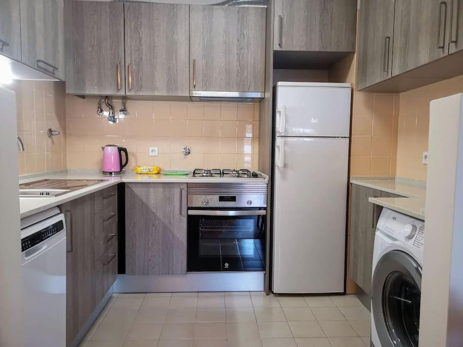 New Sunny House! Your Apartment Lisbon
