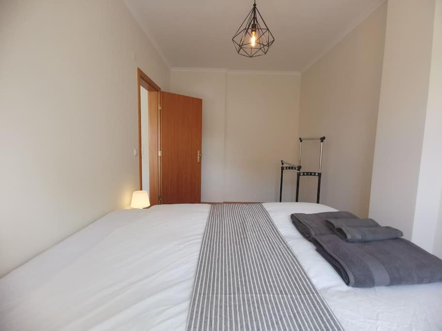 Apartment New Sunny House! Your Lisbon