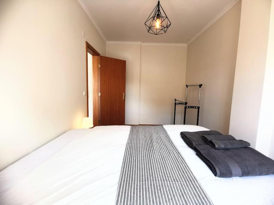 New Sunny House! Your Apartment Lisbon