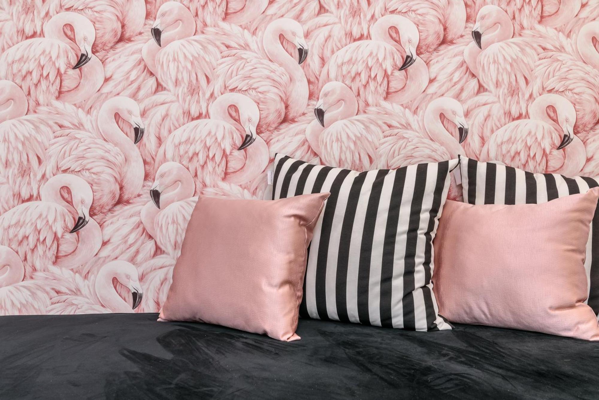Whome Chic Escape: Your Stylish Haven In Downtown *