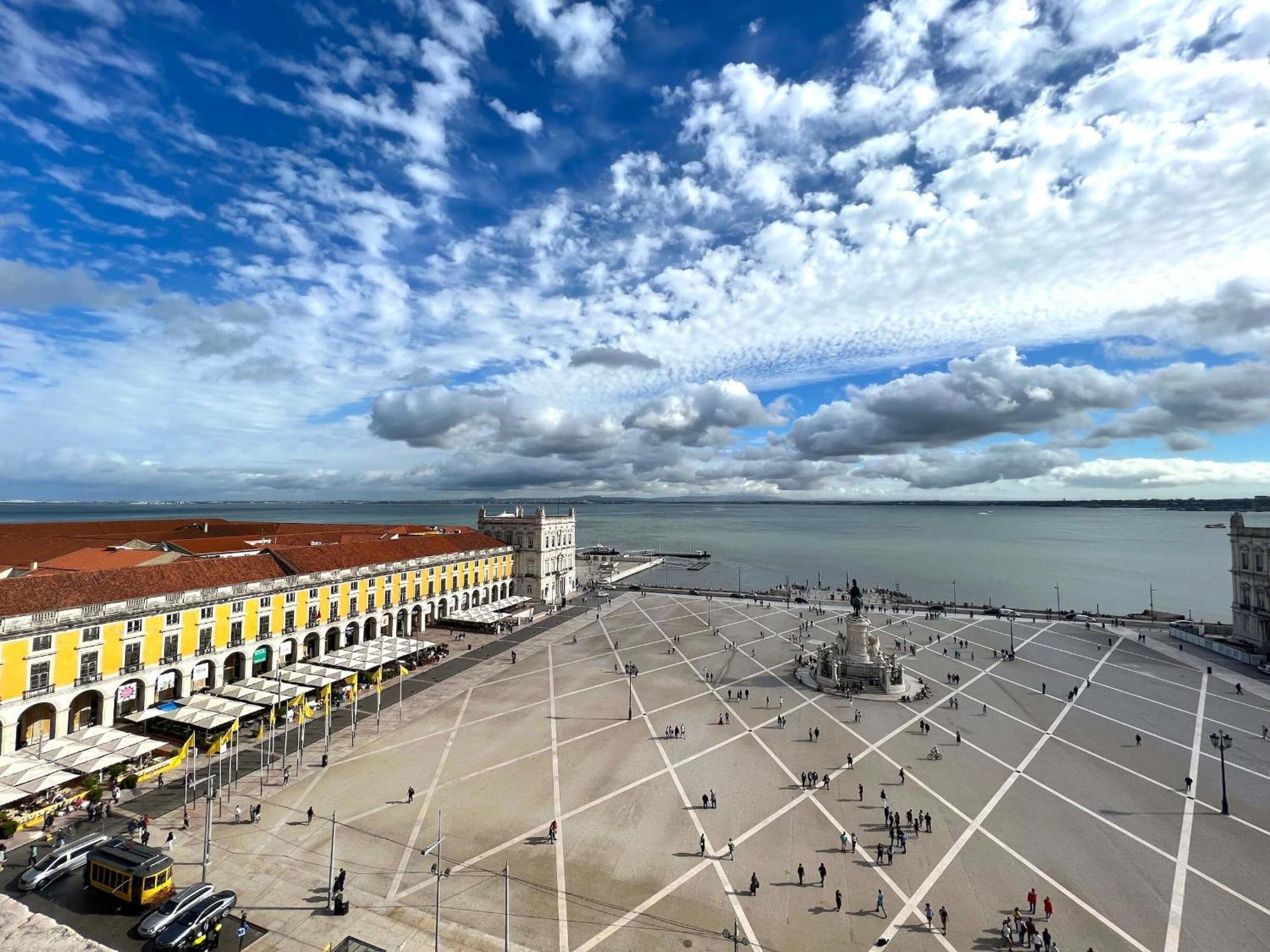 Quiet Luxury On Rua Augusta Homestay Lisbon