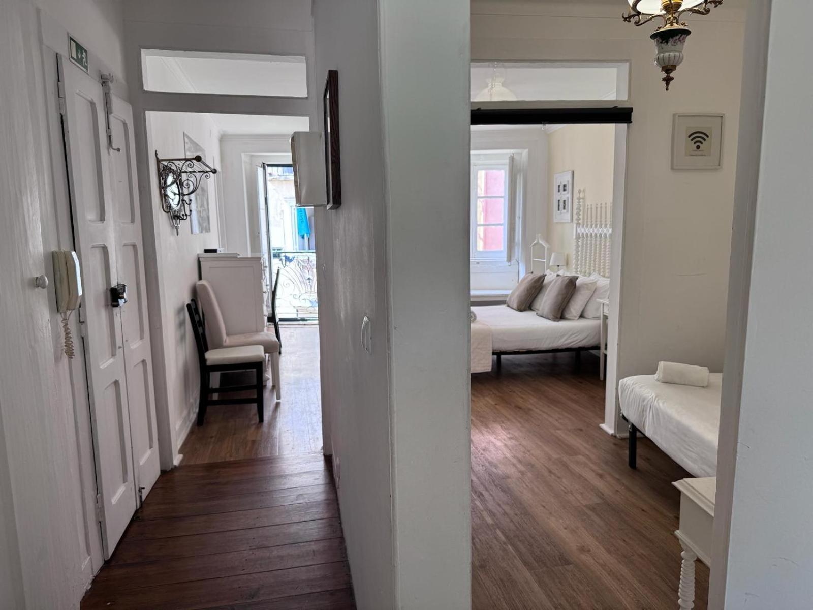 Alfama Vintage 1 Guests - Alfama Vintage 2 Five Guests - Alfama Vintage 3 Three Guests Apartment