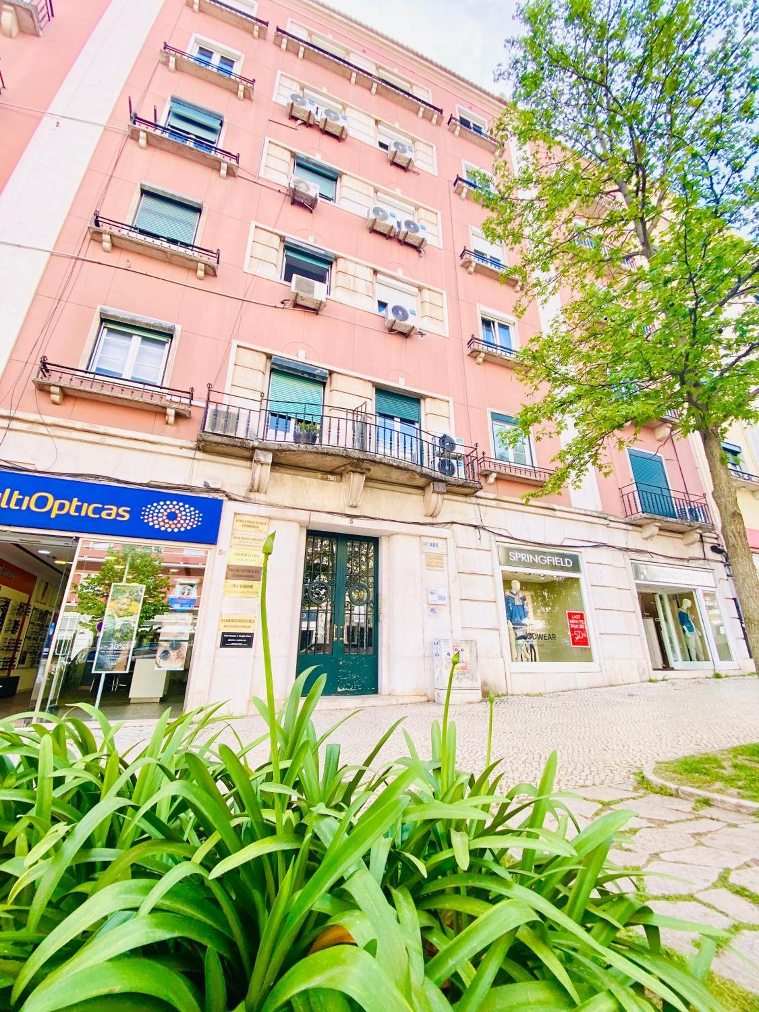 Out & Apartamento