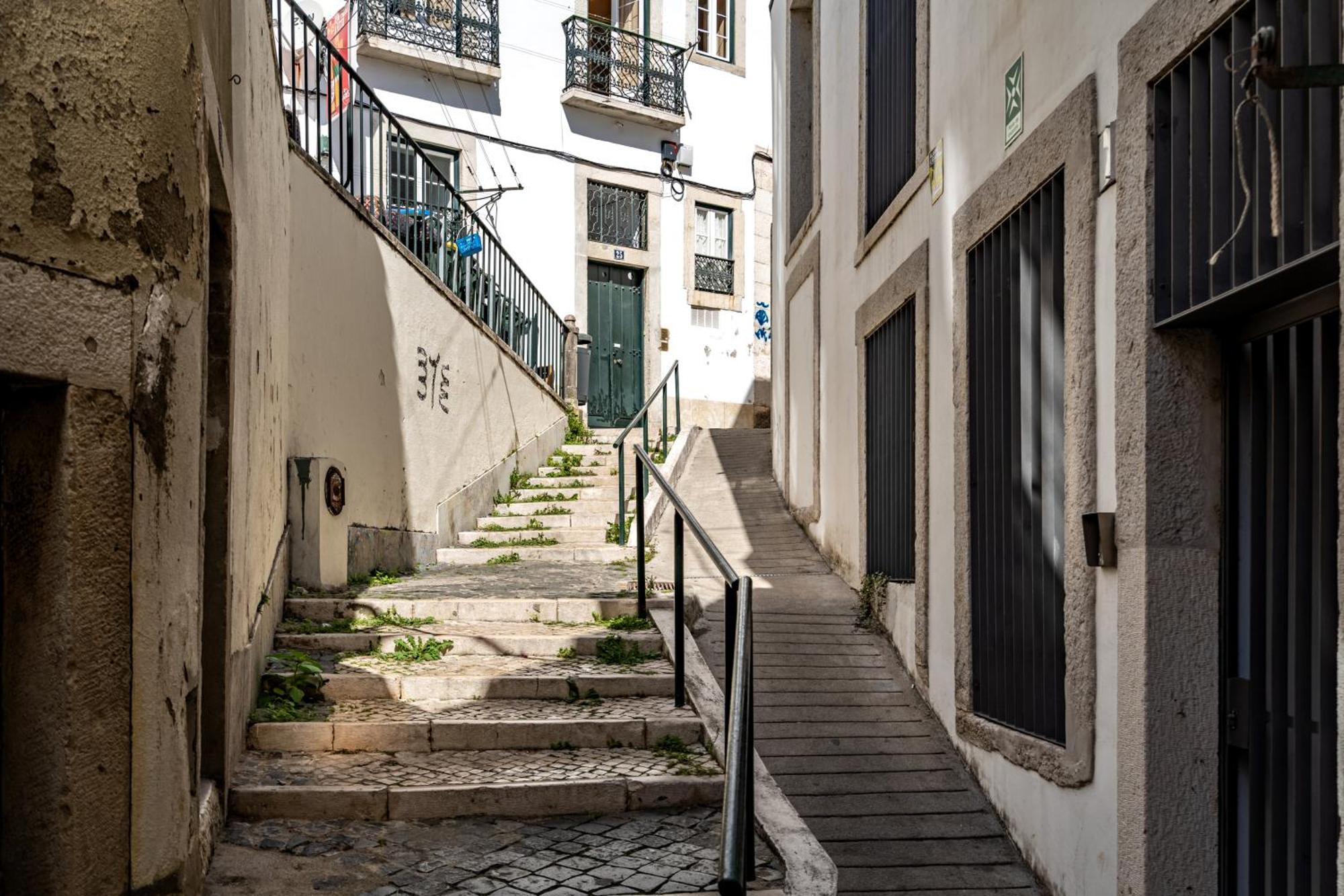 Apartment Alfama Terrace 360º - Private Terrace With Exceptional River View With A/c! Lisbon