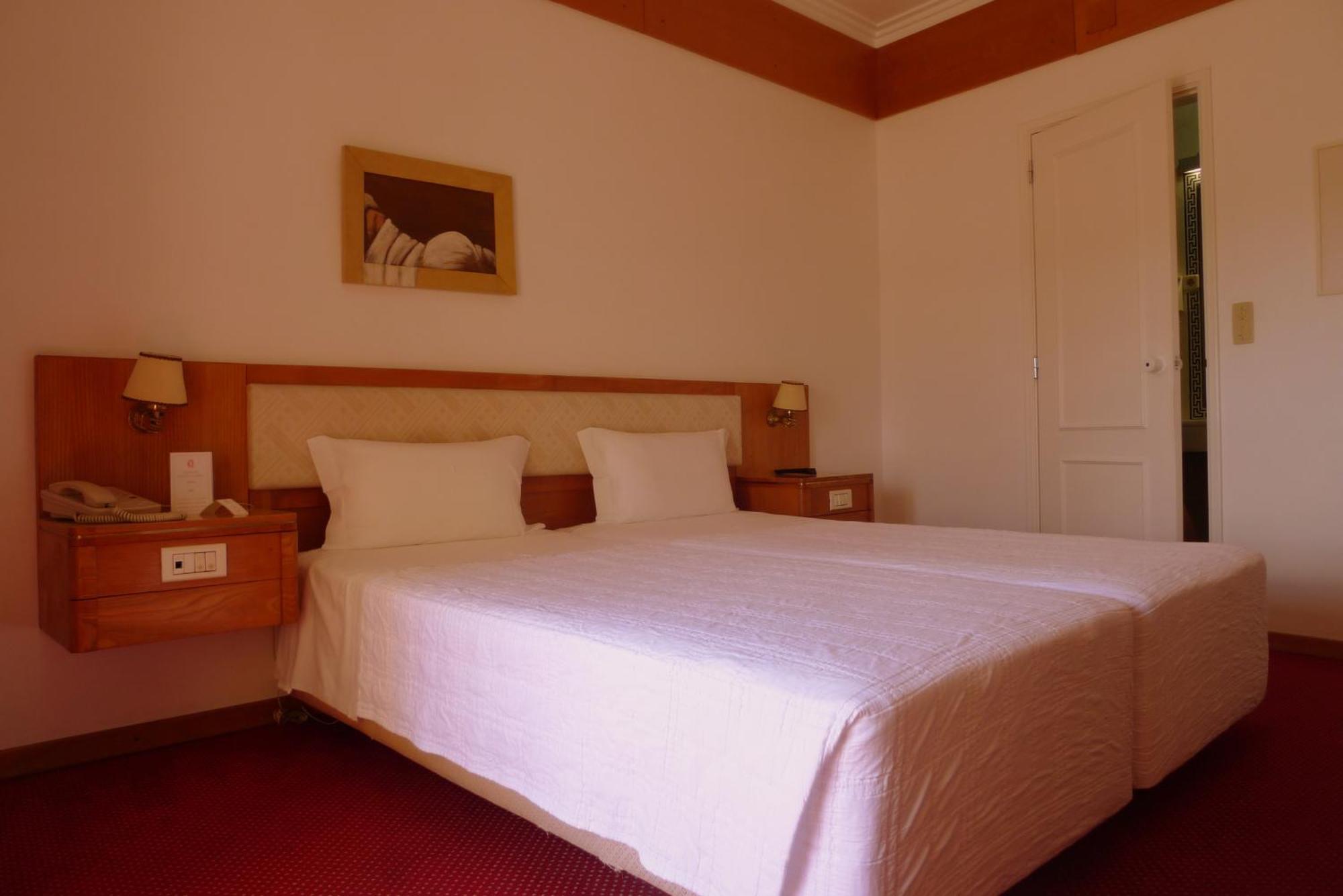 Hotel Albergaria Senhora Do Monte 3*