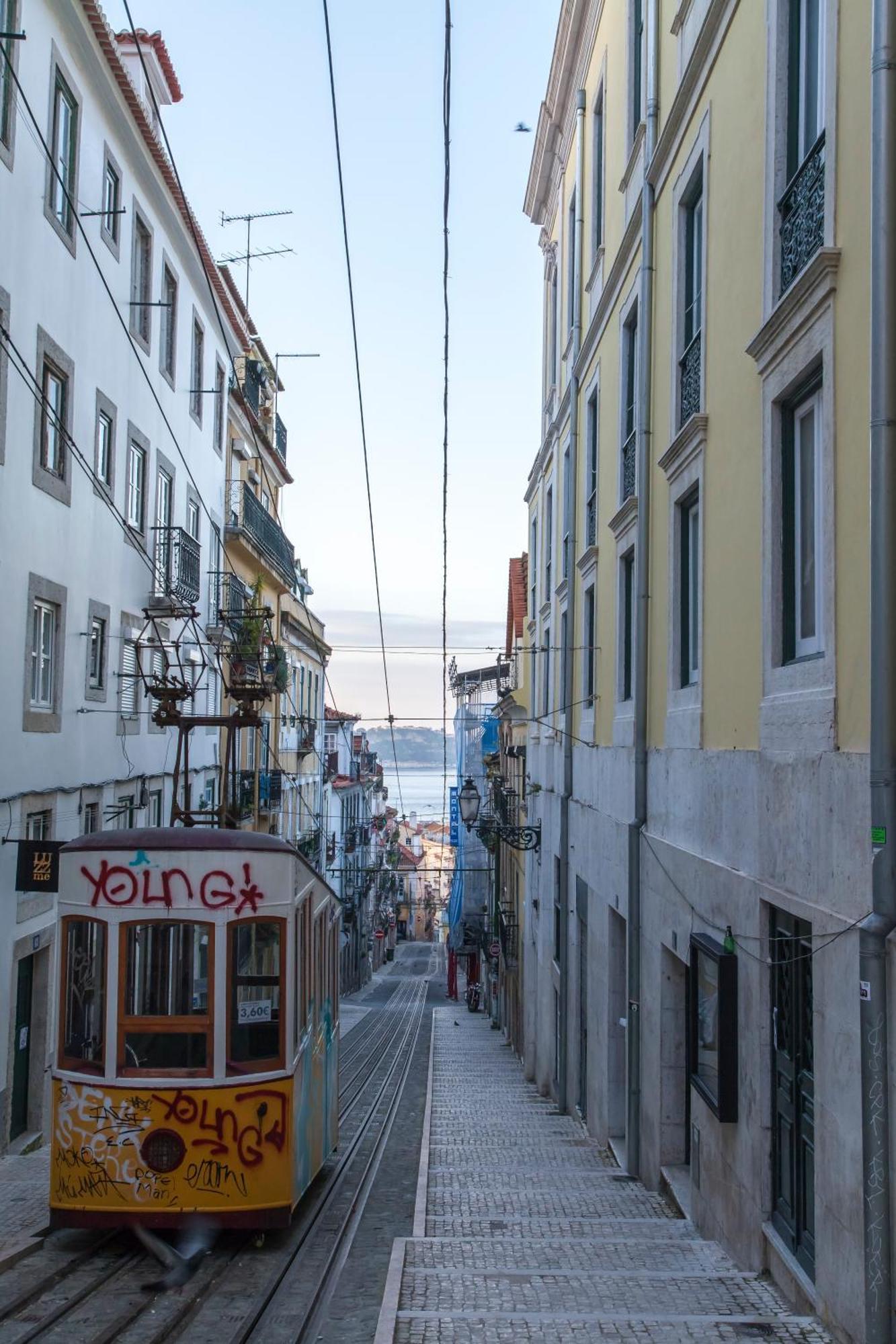 Apartment Palacio Camoes - Serviced Lisbon