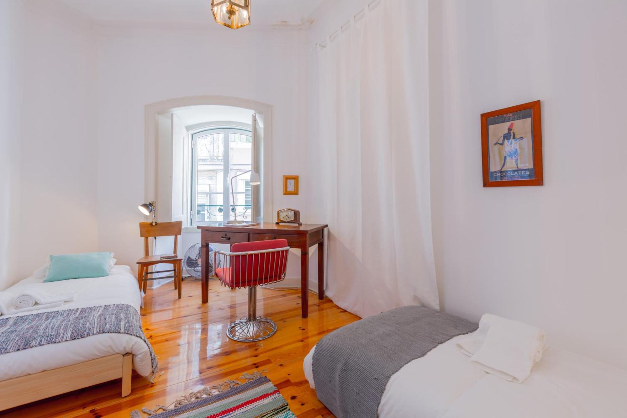 Apartment Spacious, Bright And Sunny Apartment, By Timecooler Lisbon
