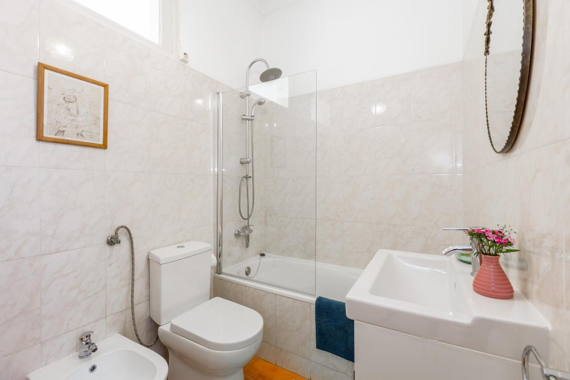 Apartment Spacious, Bright And Sunny Apartment, By Timecooler Lisbon