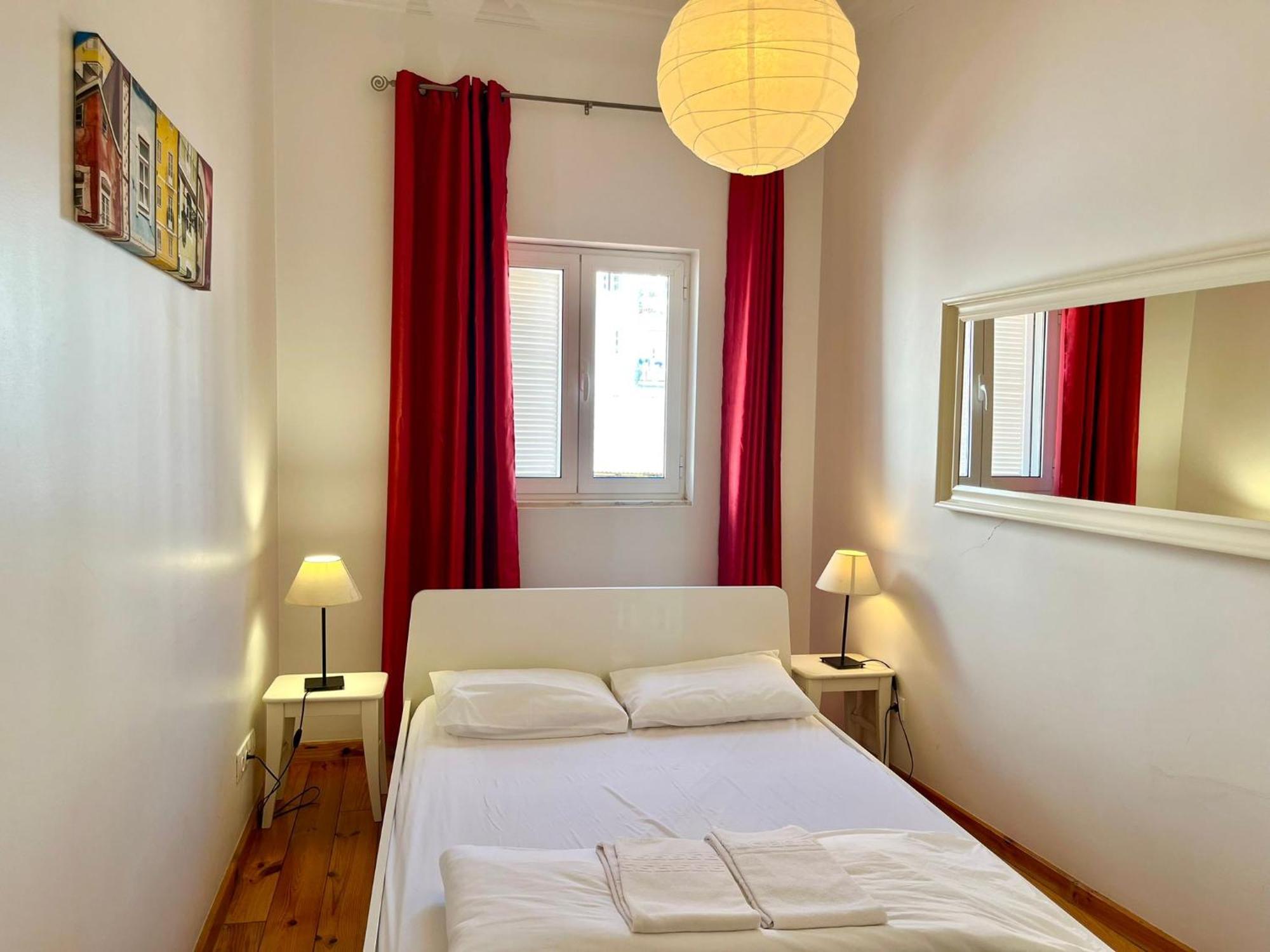 With Terrasse - 3 Bedroom, 3 Bathroom Triplex Lisbon