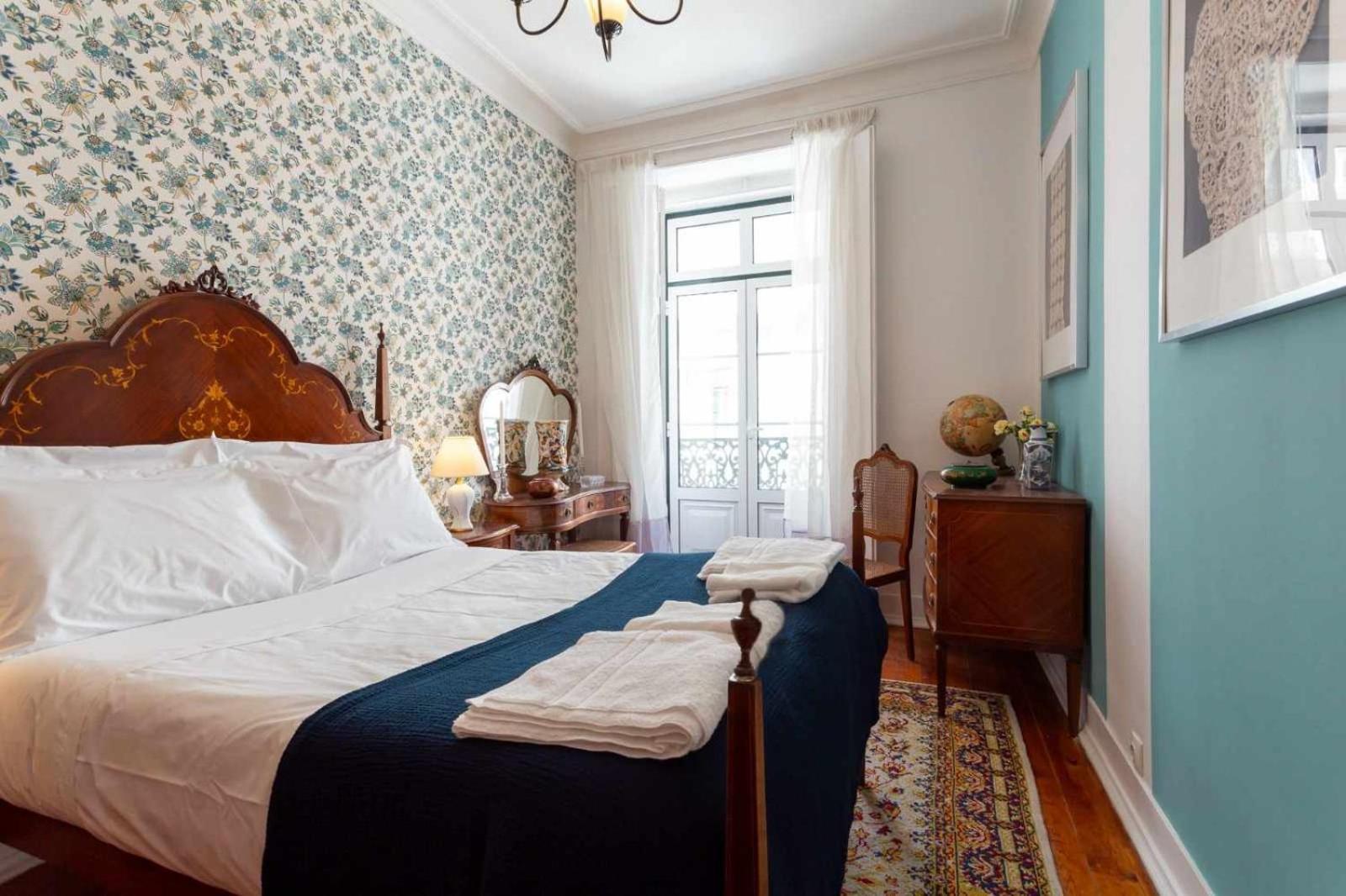 Vintage & Modern Apartment